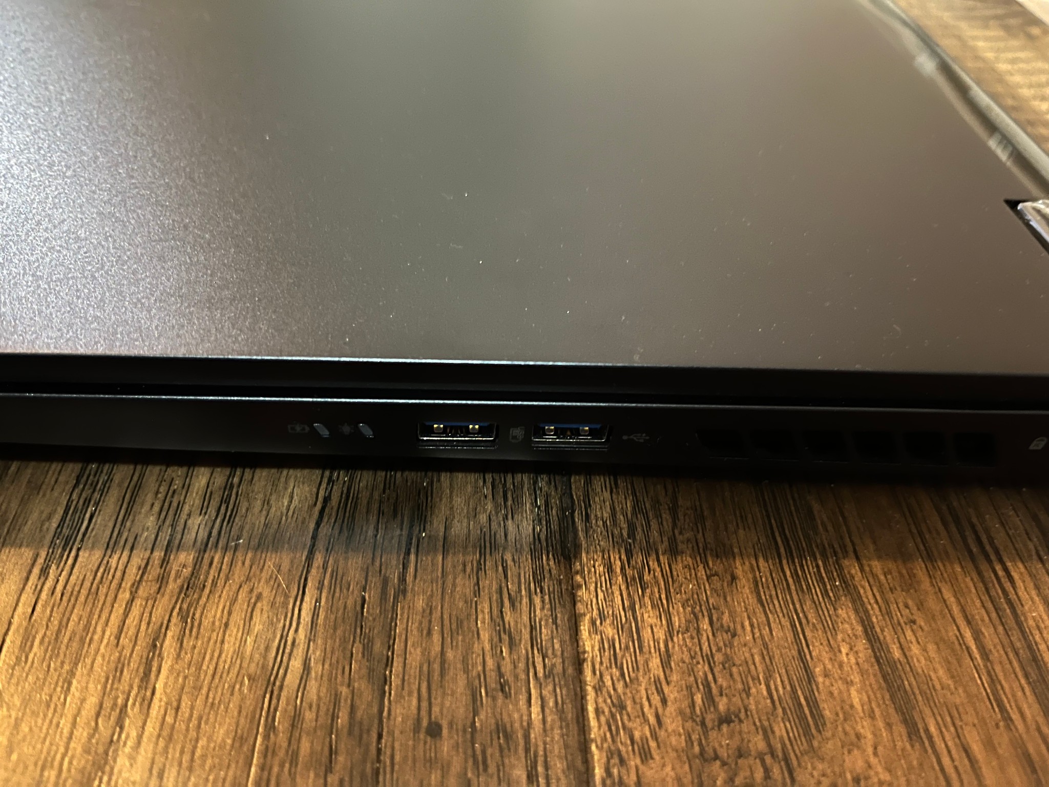 RTX 4080 Acer Predator Helios 16, 240Hz QHD+, i9-13900HX, 16GB DDR5, 1TB SSD GAMING LAPTOP