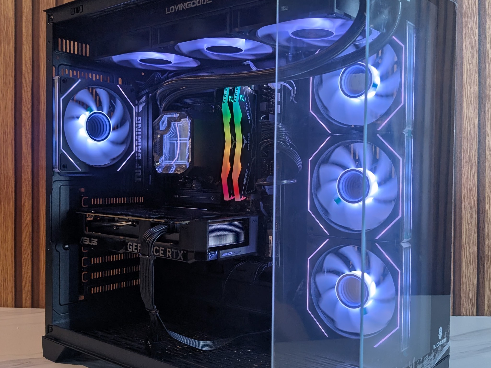 RTX 4070 | RYZEN 5 7600X | 16GB DDR5 | 1TB NVME | 360MM AIO