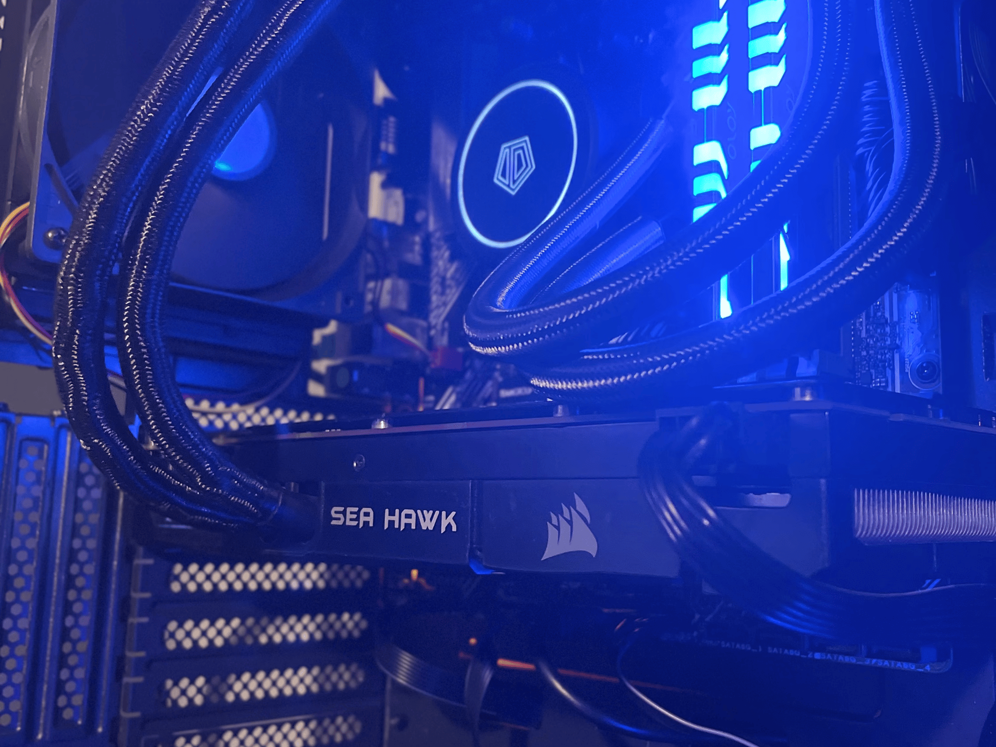 AQUA - Mid-Range Gaming PC - Ryzen 5 3600 + GTX 1080