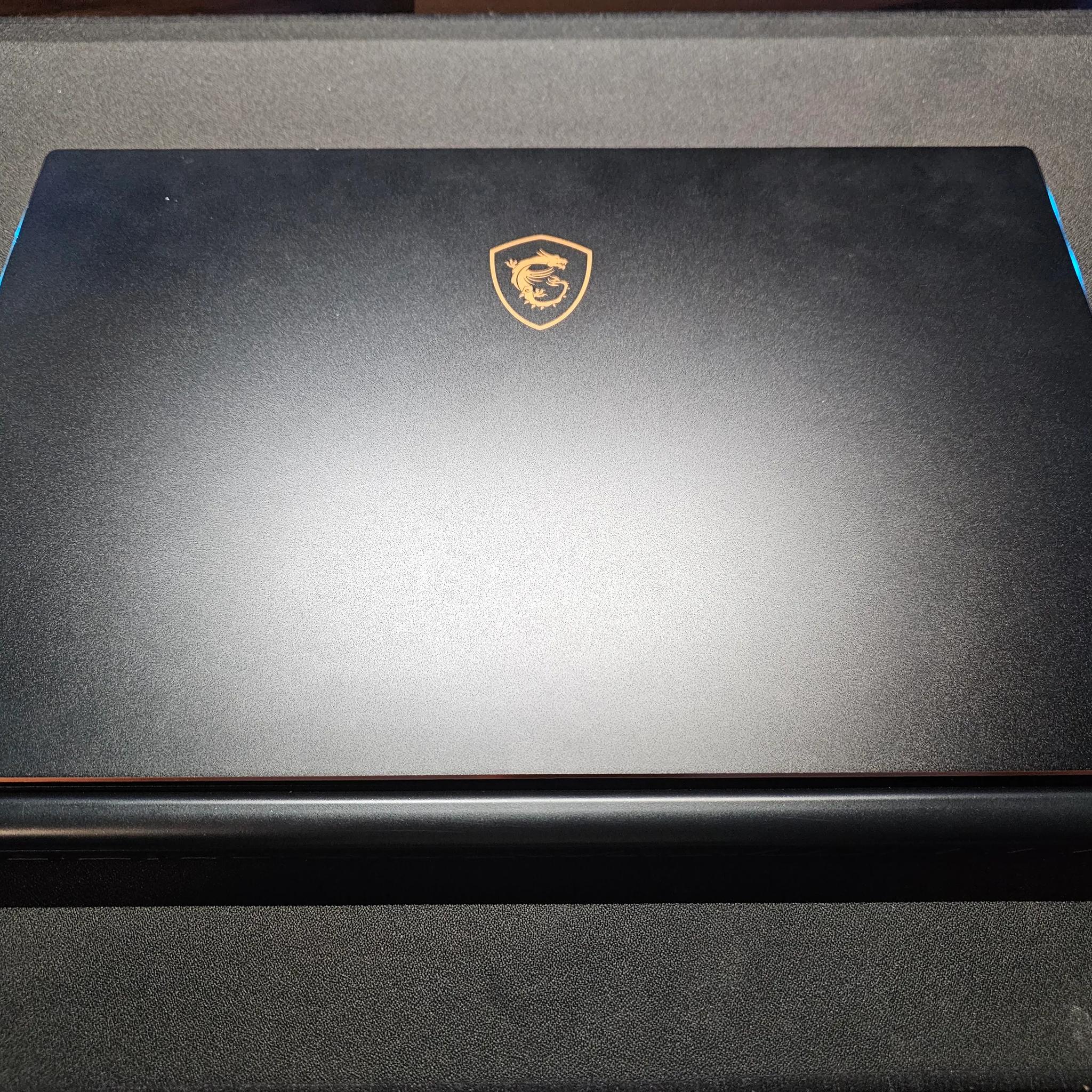 MSI GS65 Stealth Thin 8RF Gaming Laptop