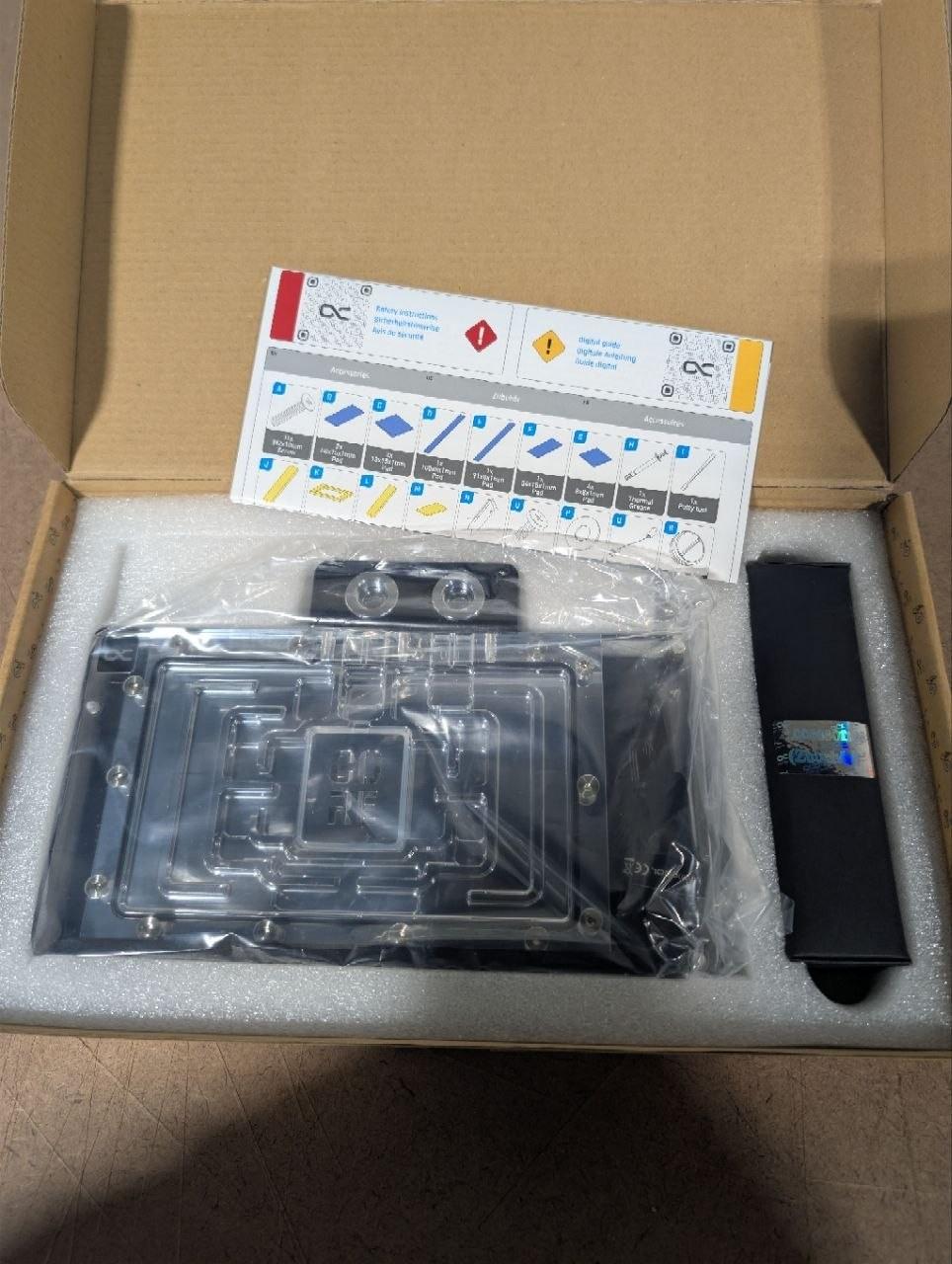 Alphacool Core Geforce RTX 5090 Solid + AMP Waterblock with Backplate (14730)
