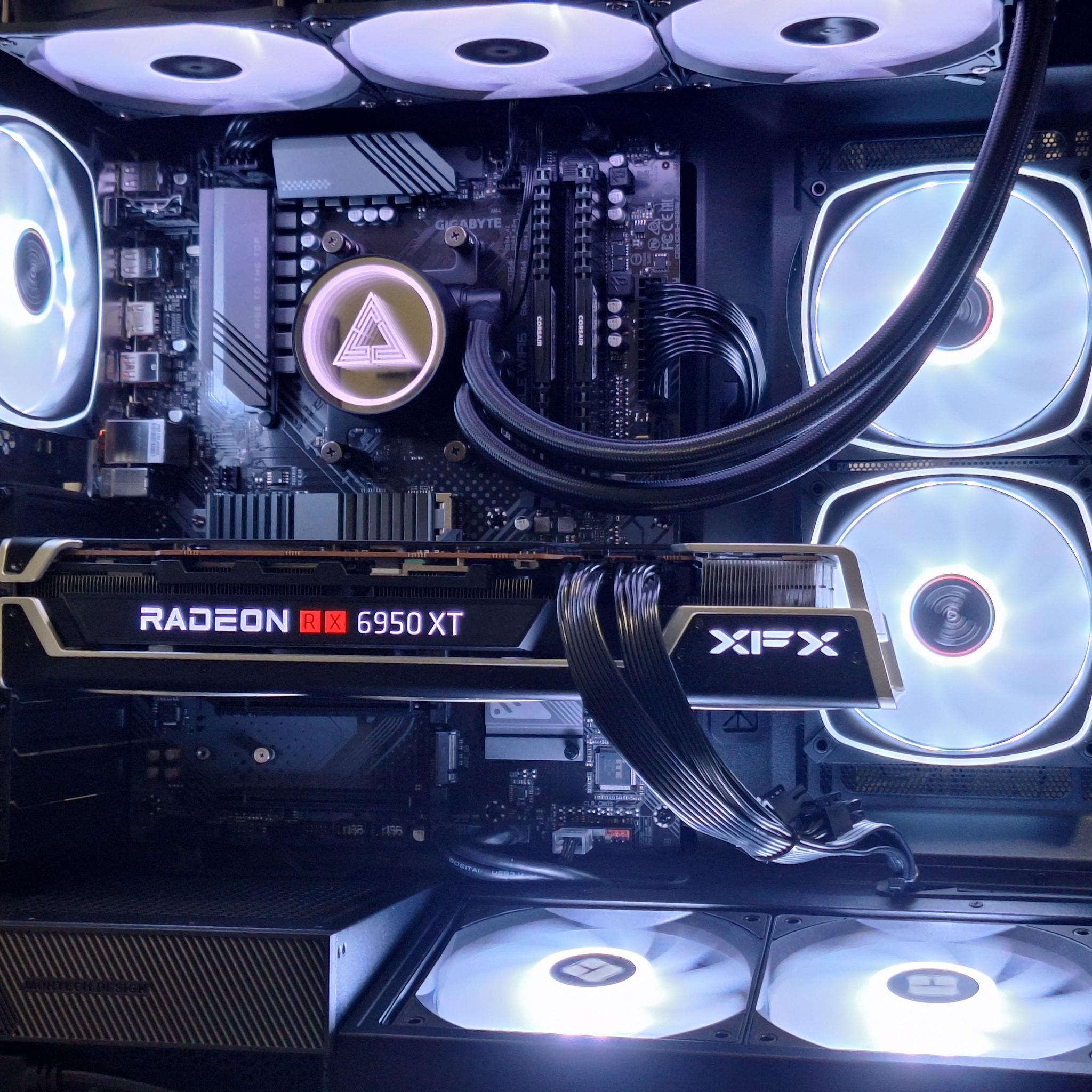 ⚔️1440p Ultra Montech Gamer⚔️RX 6950 XT | 32GB Corsair DDR4 | Ryzen 7 | 1TB SSD | WiFi!
