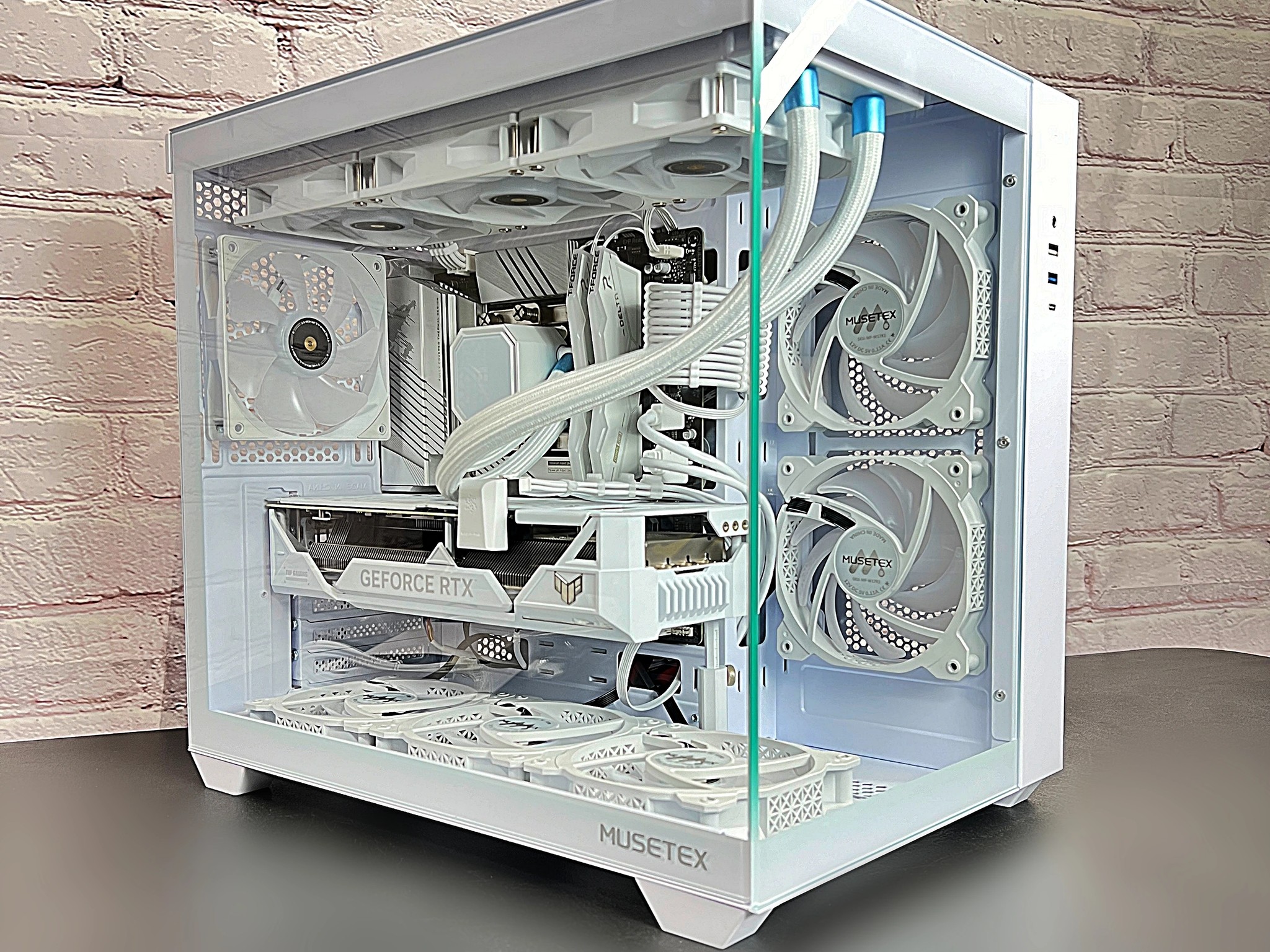 Intel i7 13700K RTX 4070 TI 32GB DDR5 RAM 2TB M.2 WIFI 6E/Bluetooth Win 11 Pro Gaming PC