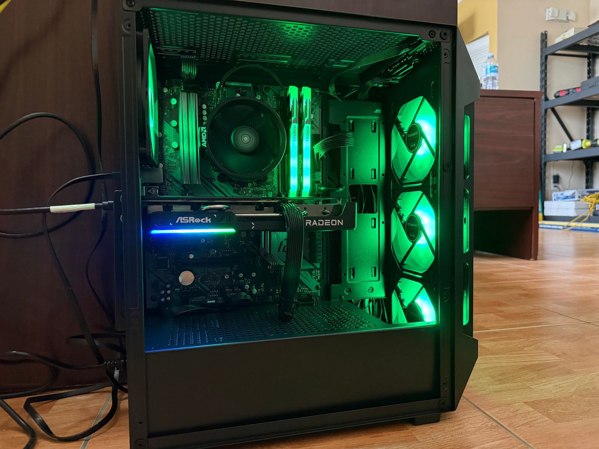 PC- 1440p Ready | 9060 XT 16 GB | Built Recently