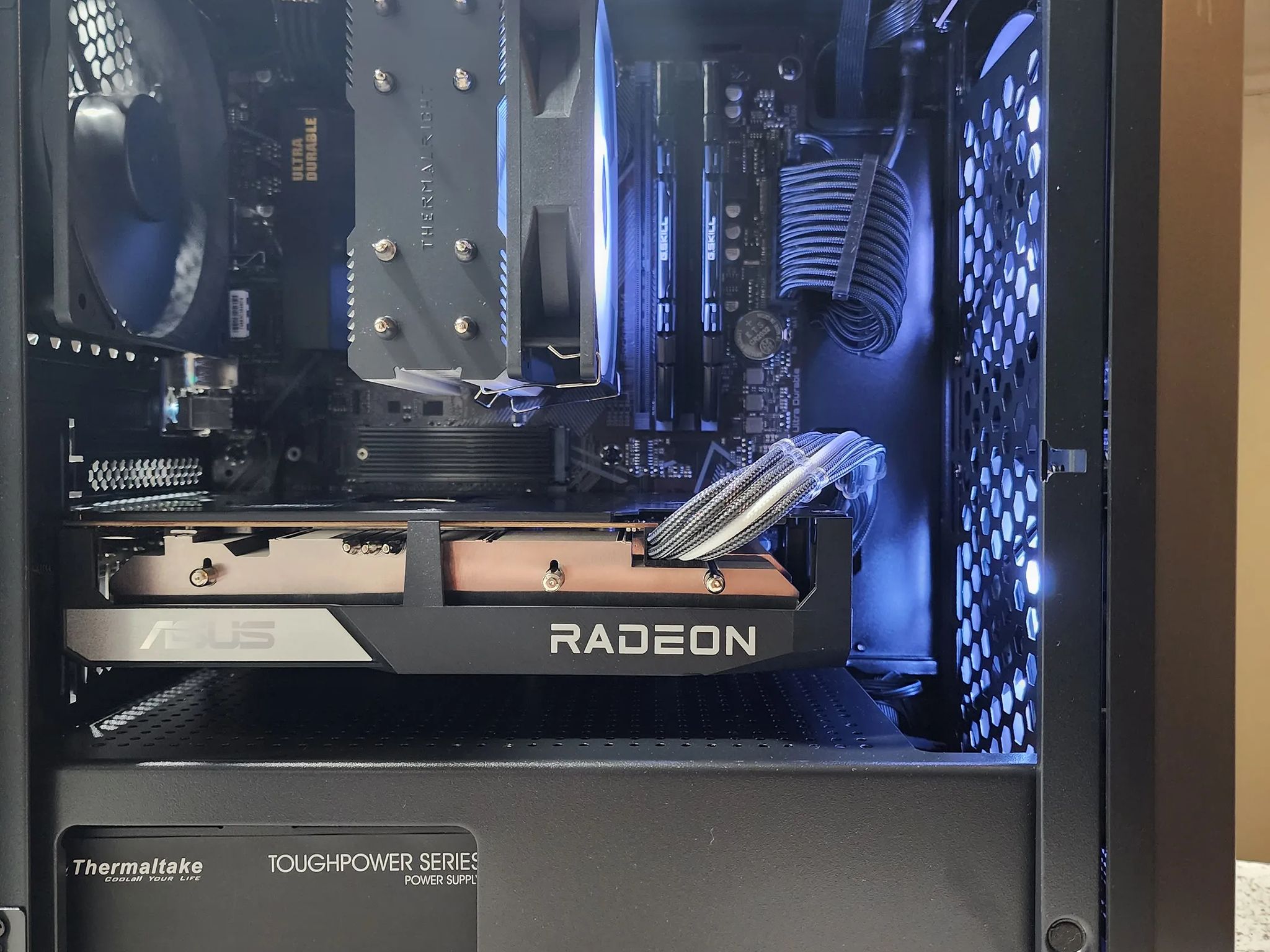 Tier "Uno" Gaming PC | R5 5600 | Radeon RX 6600 | 16GB RAM | 1TB NVME