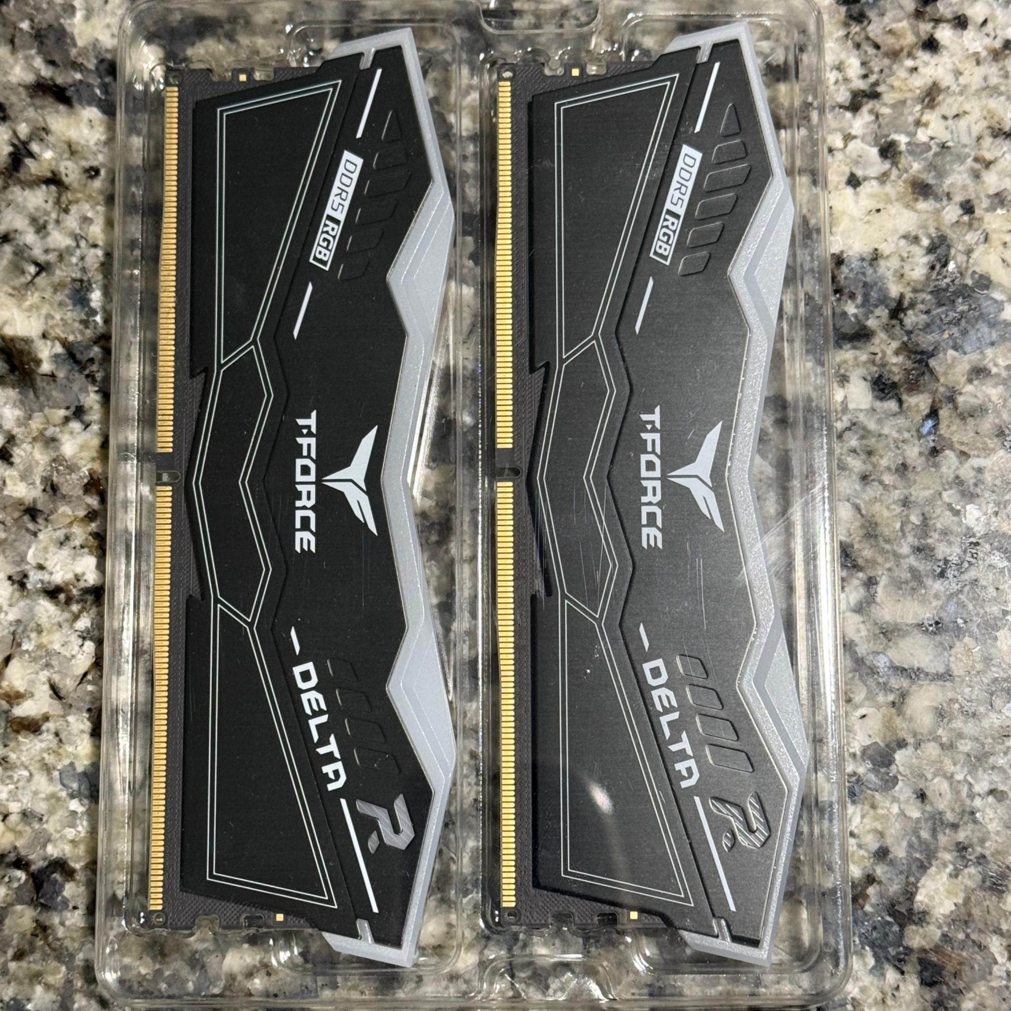 TEAMGROUP T-Force Delta RGB DDR5 Ram 32GB (2x16GB) 6000MHz PC5-48000 CL30