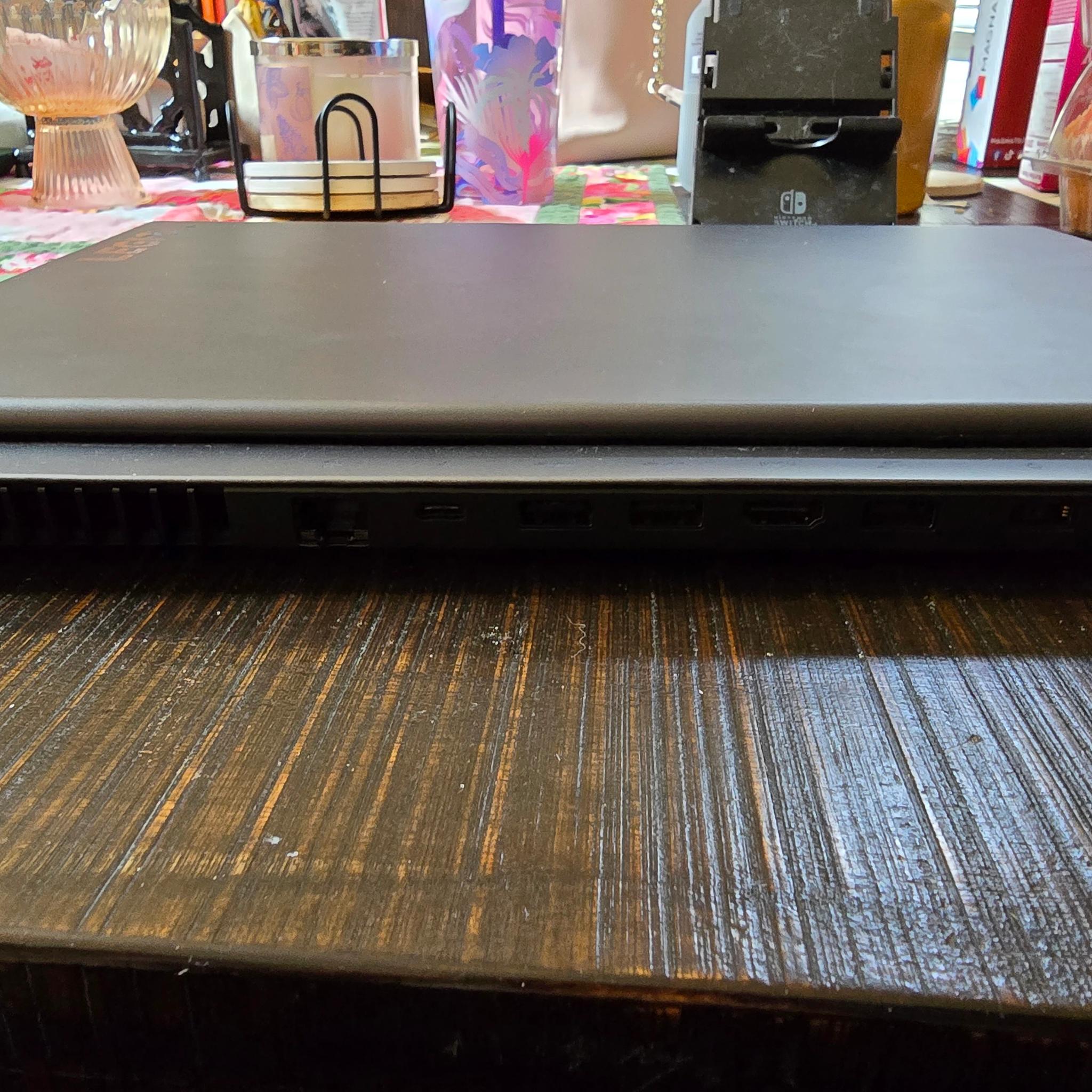 Lenovo Legion 7i Gen 6 16.0" - Intel i7 11800H, RTX 3070, 32GB RAM, 1TB SSD