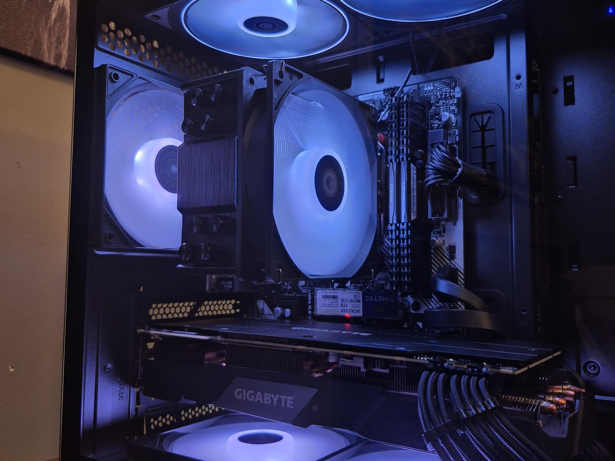 RTX 2070 SUPER + RYZEN 5 3600