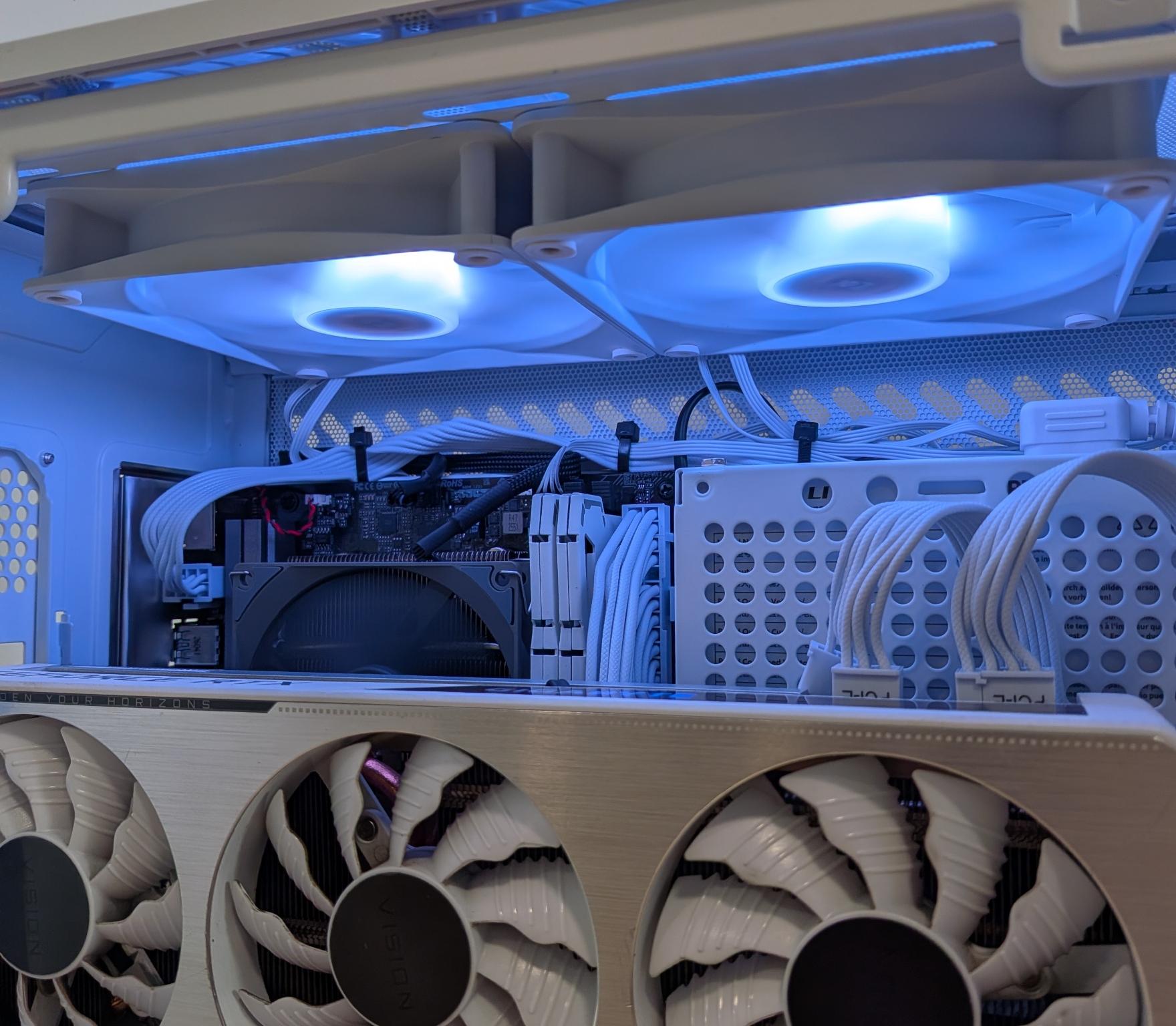 White ITX Gaming PC: Ryzen 5 5500 | RTX 3070 | 16GB DDR4 | 1TB SSD
