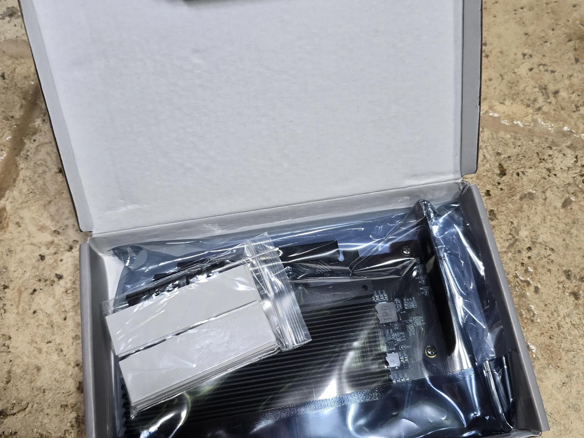EZDIY-FAB Quad M.2 PCIe 4.0/3.0 X16 Expansion Cad with Heatsink Support 4 x PCIe NVME M.2 SSD RAID