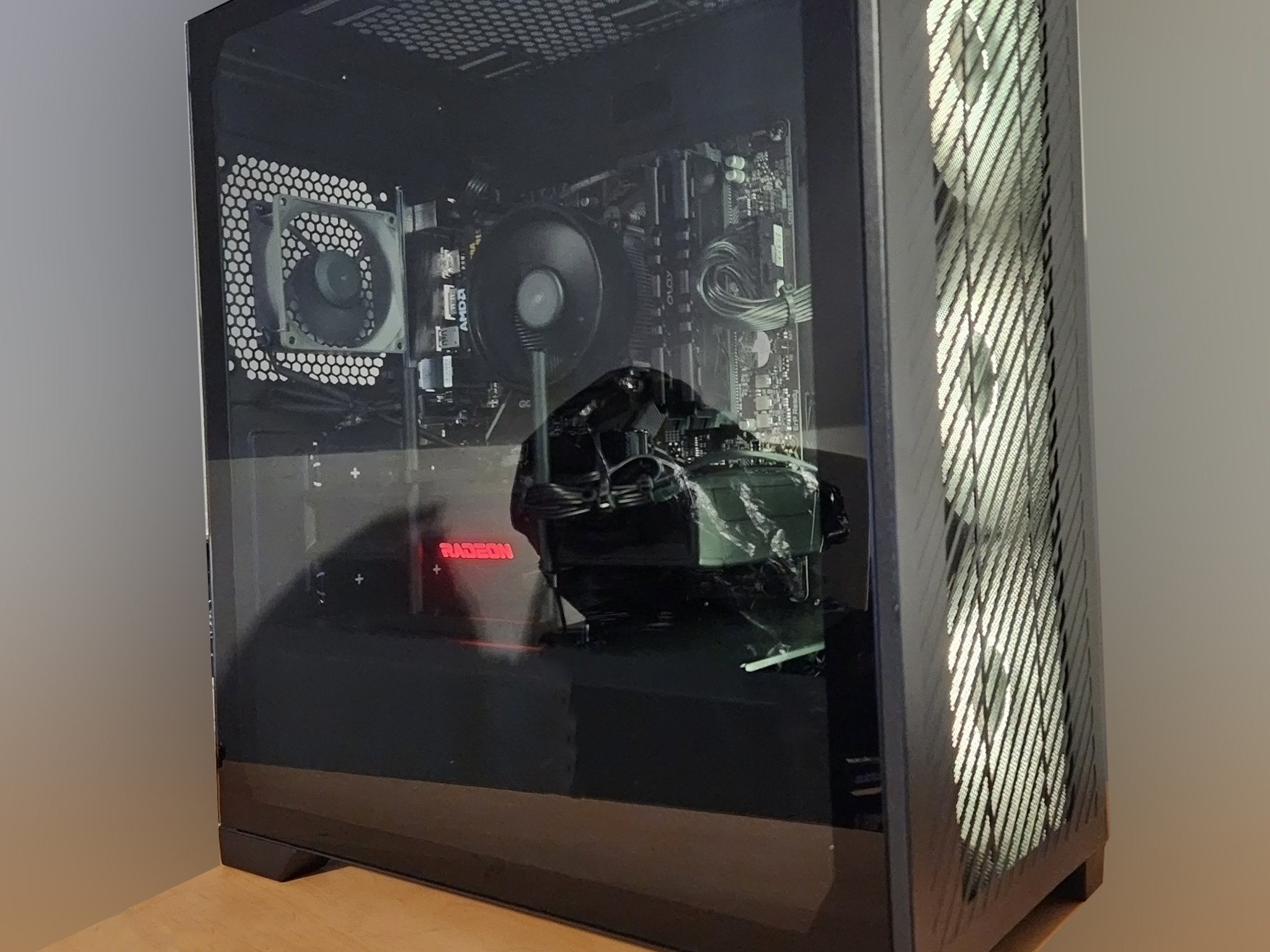Productivity & Gaming PC - Ryzen 5 5500, 16GB RAM, Rx 6750 XT 12GB - Windows 11 Professional