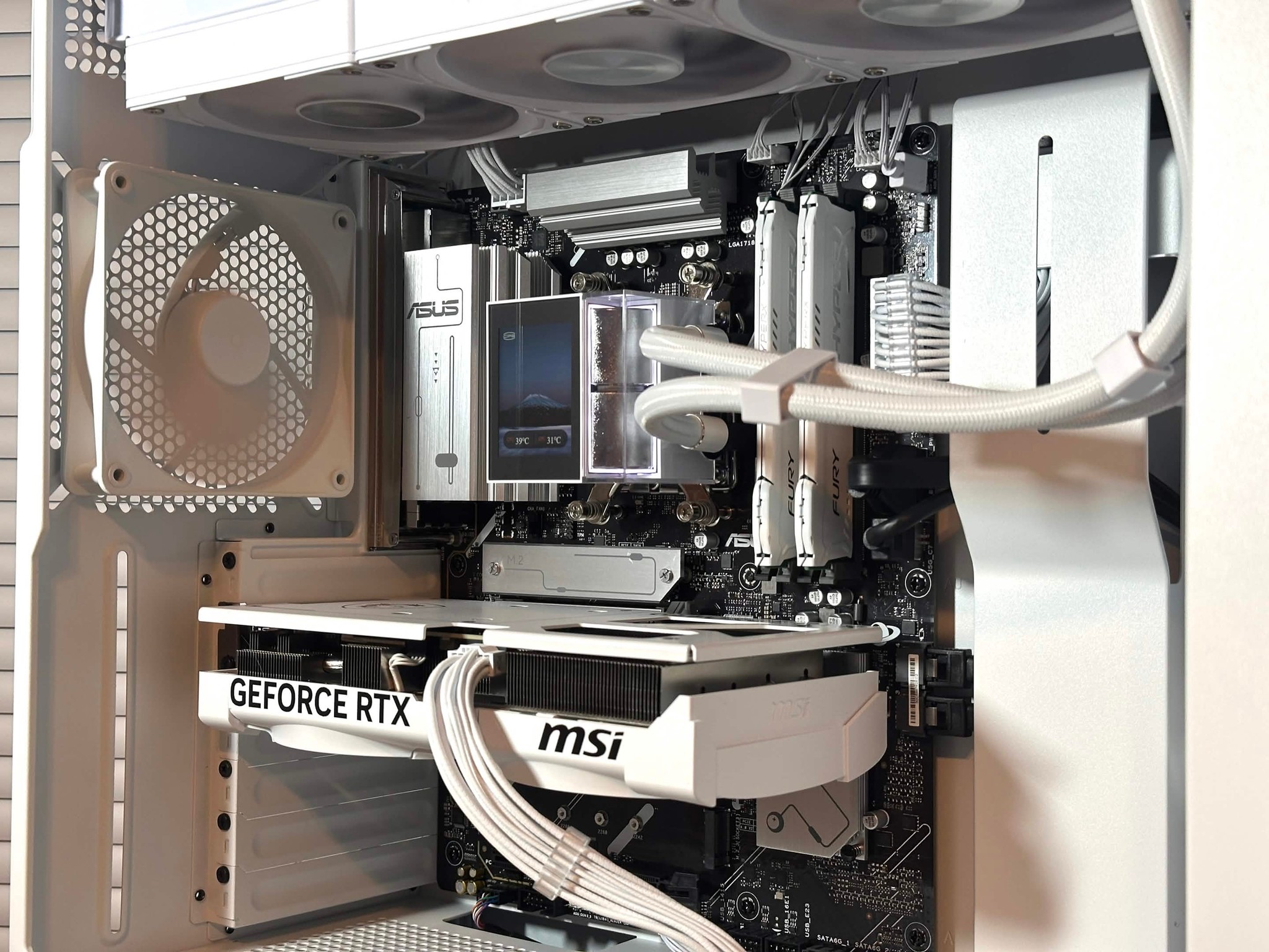 RTX 5070 12GB | Ryzen 7 7700X | 32GB DDR5 | 4TB Storage | Win11 | WIFI | 1440P White Gaming PC