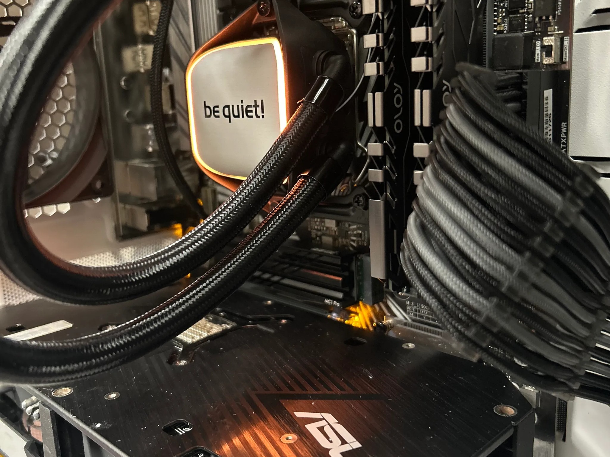 Shhh..Bequiet | RX 6600 | i5 9th Gen