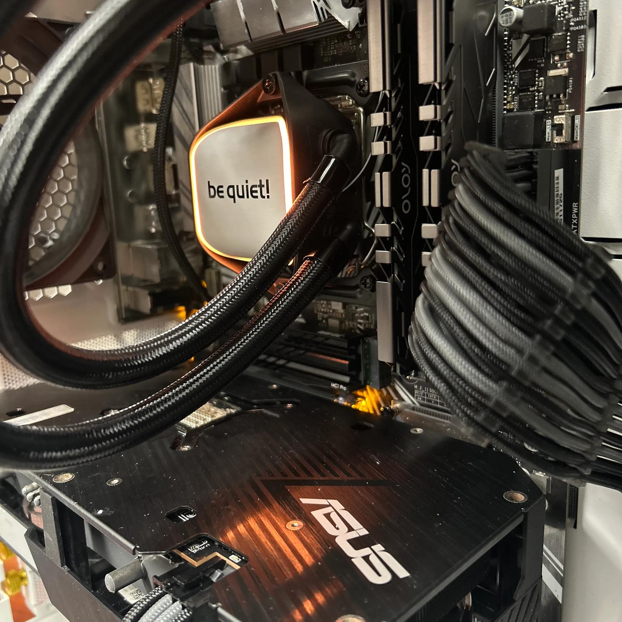 Shhh..Bequiet | RX 6600 | i5 9th Gen