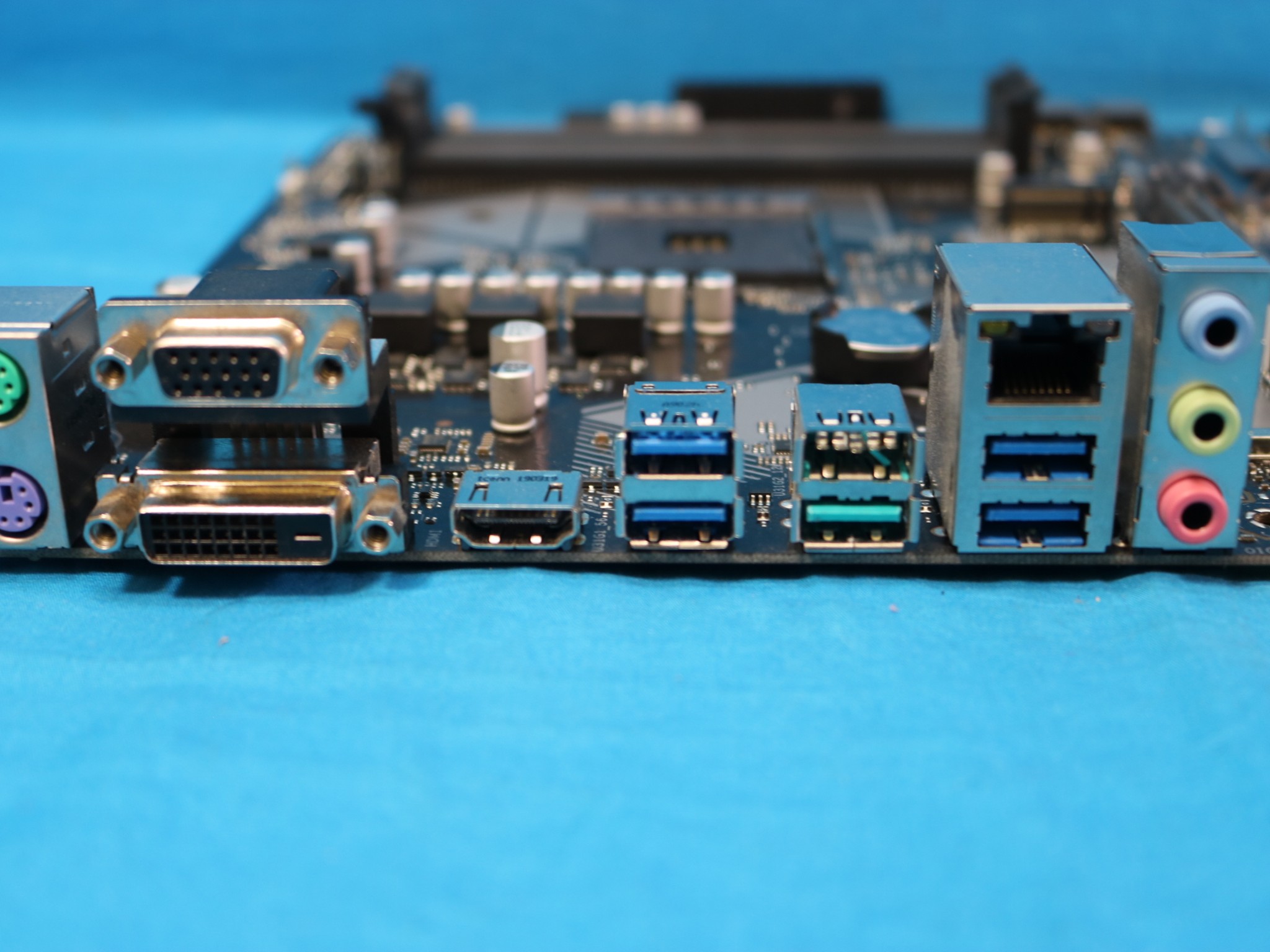 ASUS Prime B450M-A AMD Socket AM4 DDR4 MicroATX Desktop Motherboard & I/O Shield - 4187981488
