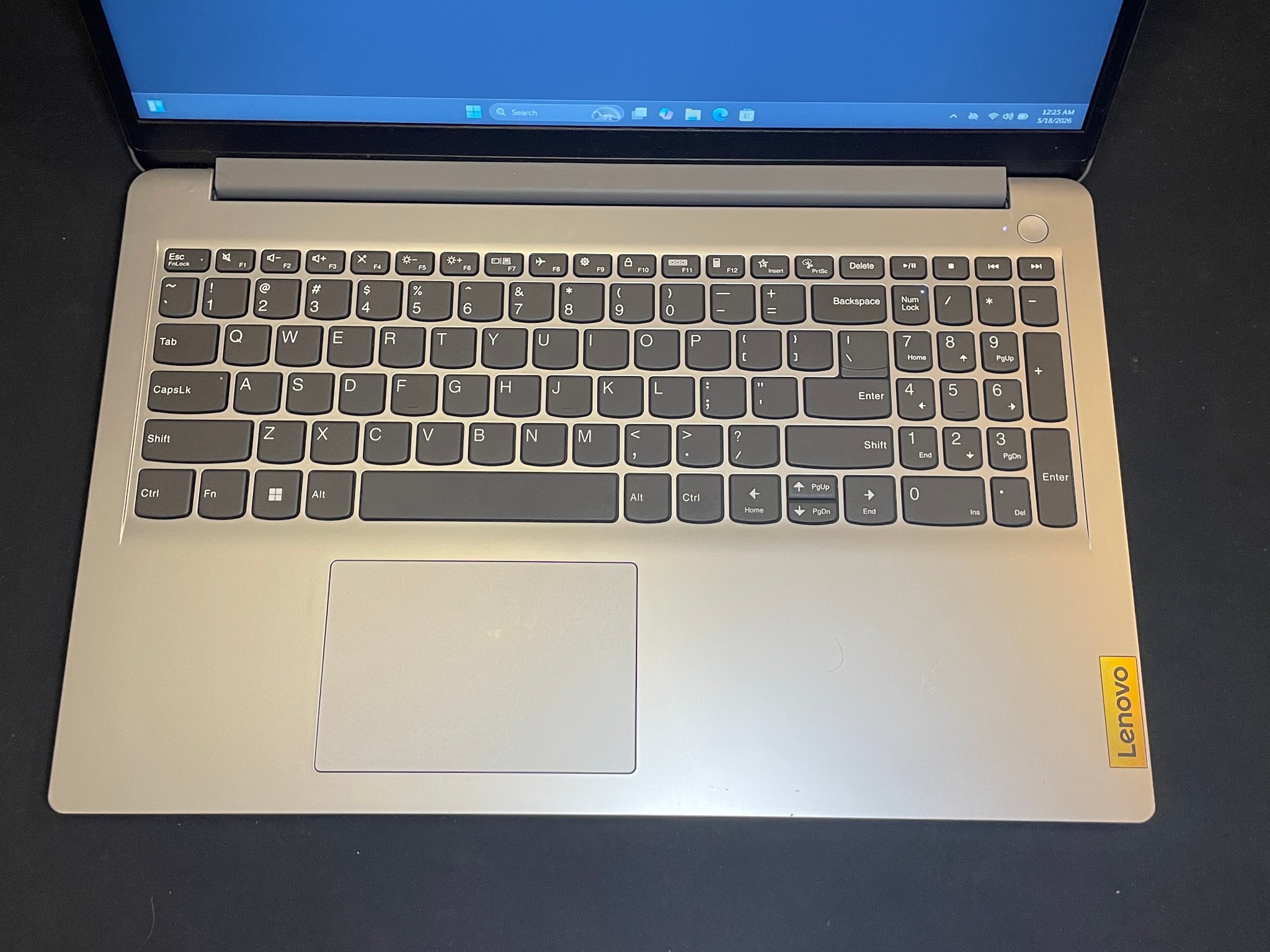 Lenovo IdeaPad 3 15IAU7