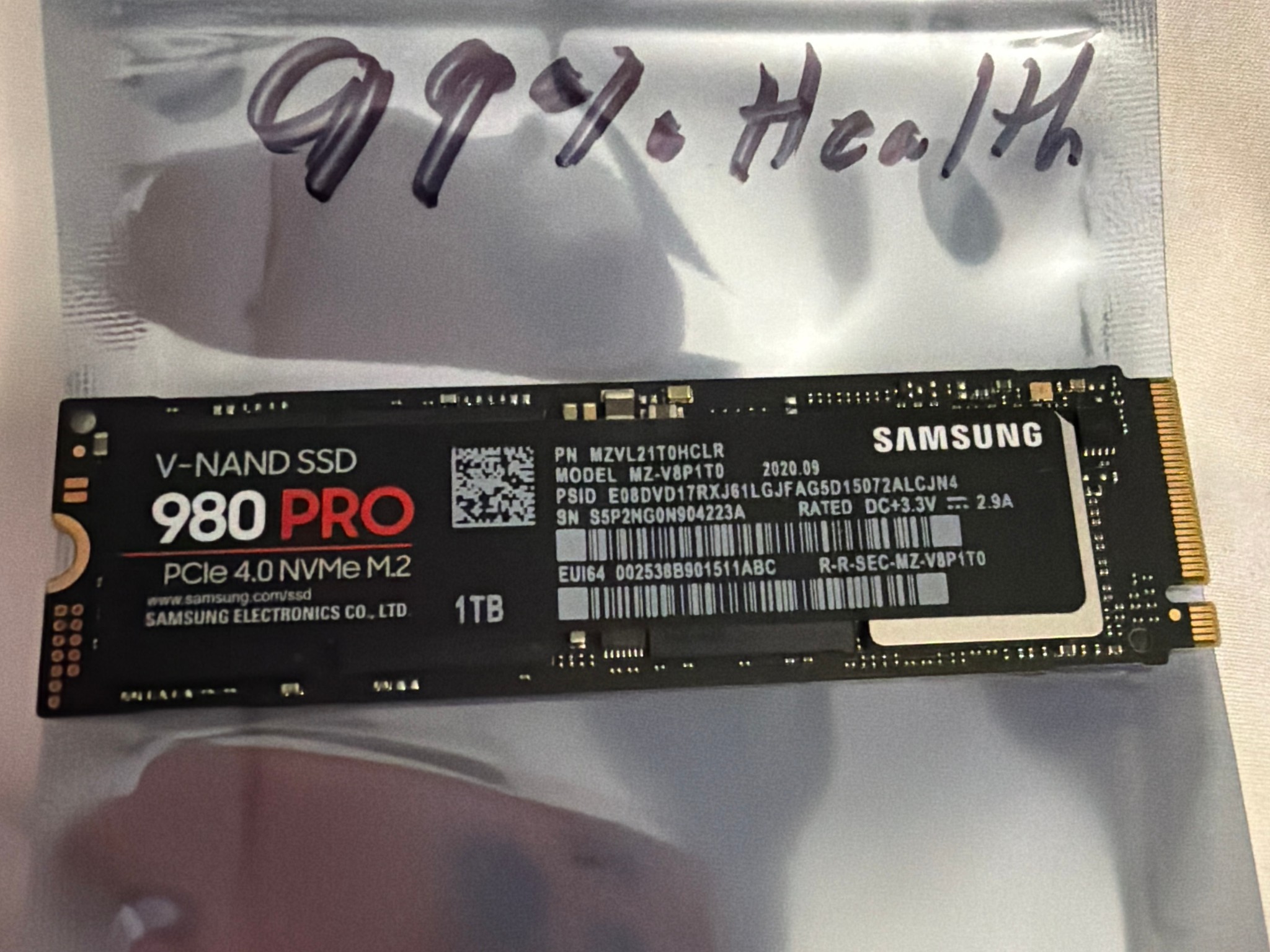 Samsung 980 Pro 1TB SSD NVME M.2 2280 99% Health per Crystaldiskinfo