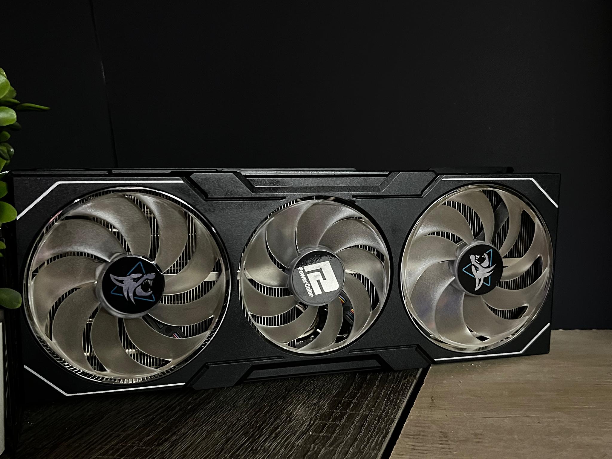 power color hellhound 7900xt 20g of ddr6 abel to play games at 4k comes with original box