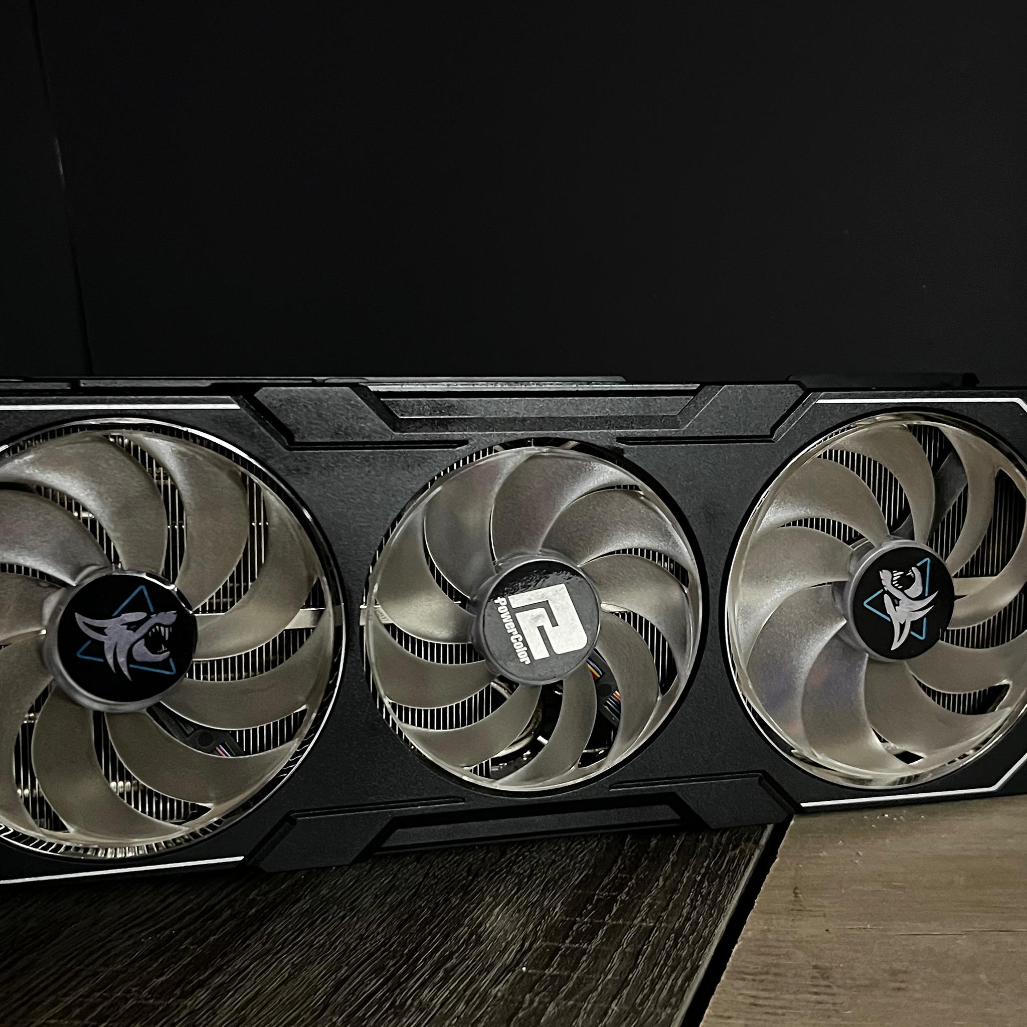 power color hellhound 7900xt 20g of ddr6 abel to play games at 4k comes with original box