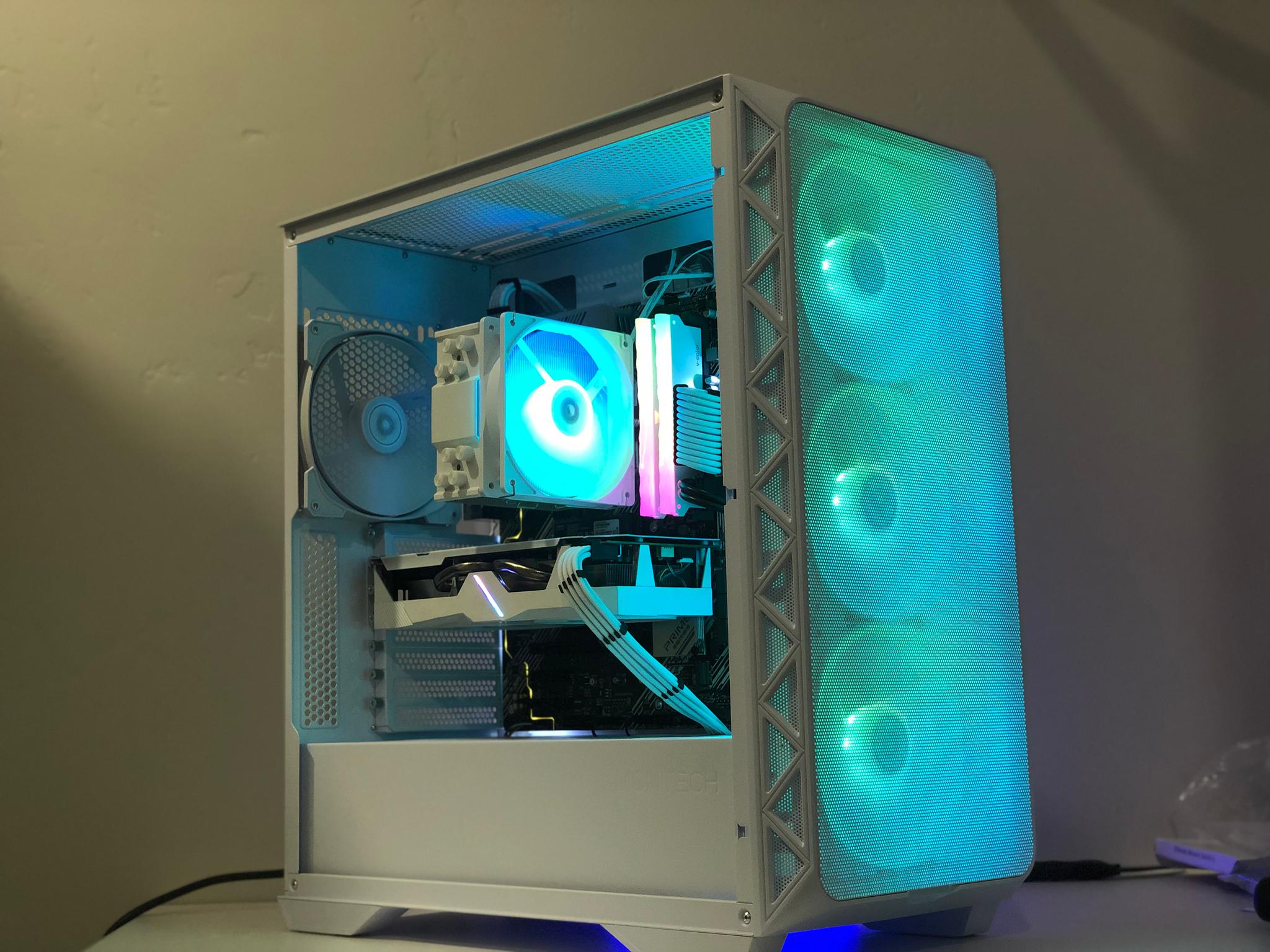 $675 White Gaming Pc - ryzen 5 - 2060 - 16gb or ram