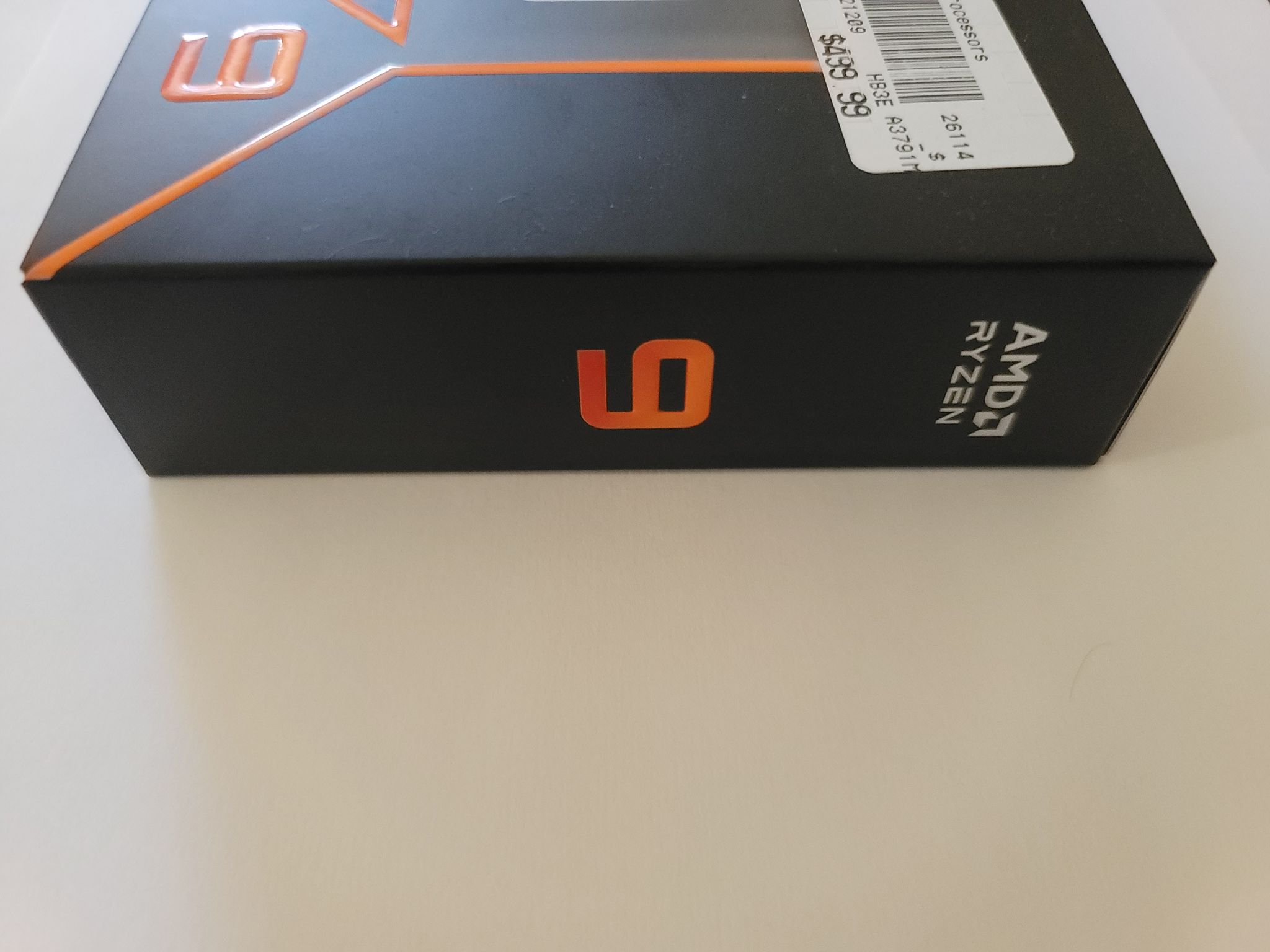 AMD Ryzen 9 9900X