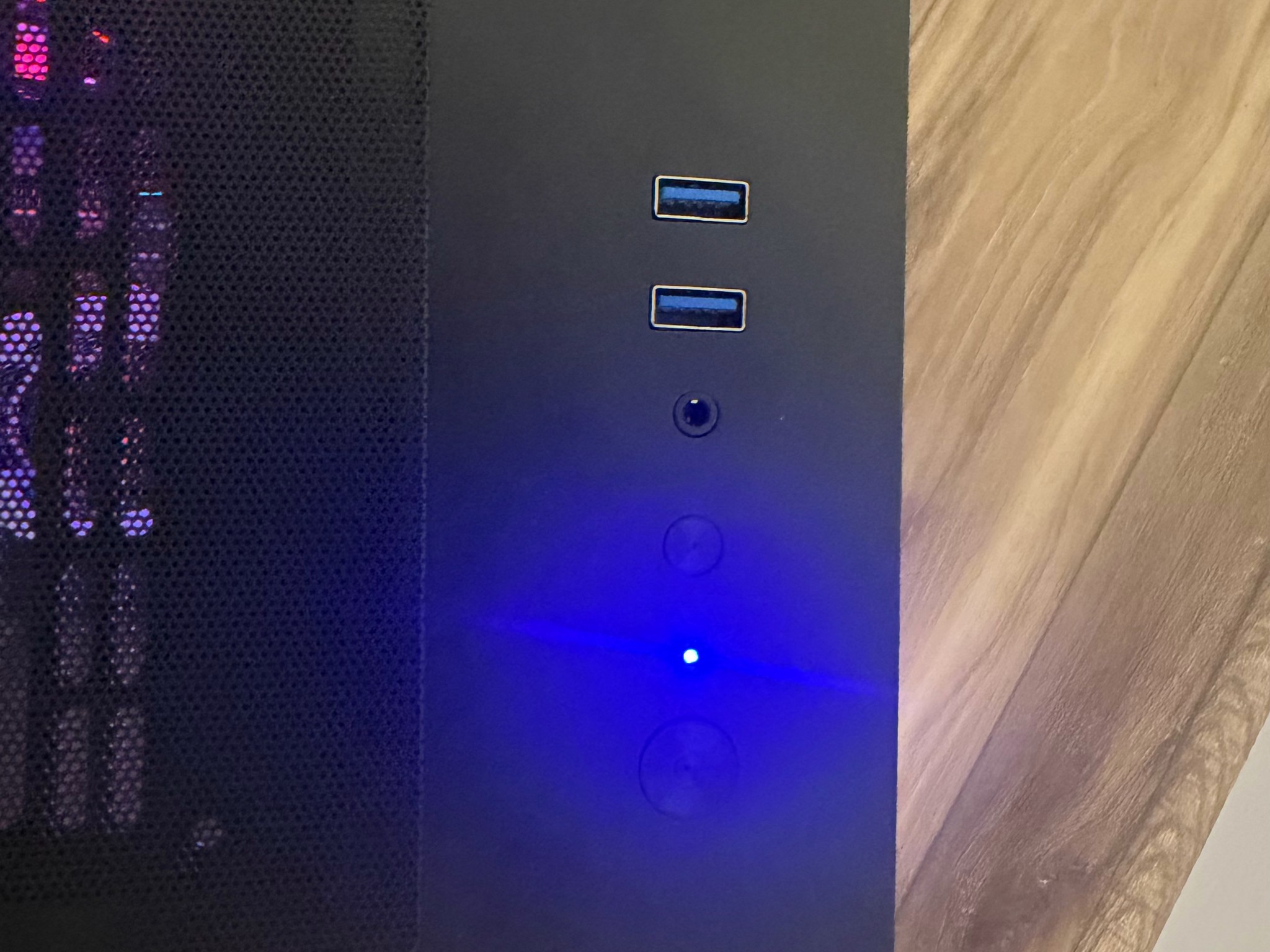 ⚫️"Prism Void"⚫️| 1080/1440p Gaming | Ryzen 7 9700X | RTX 4060 Ti | 16B DDR5 | 1tb Storage