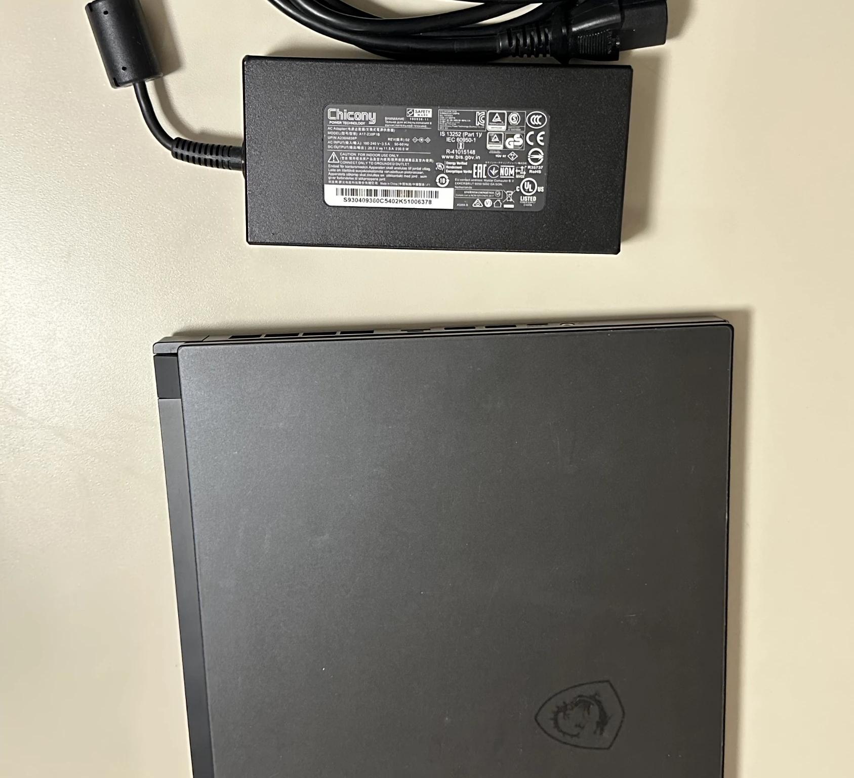 MSI GS66 Stealth 11UH-235