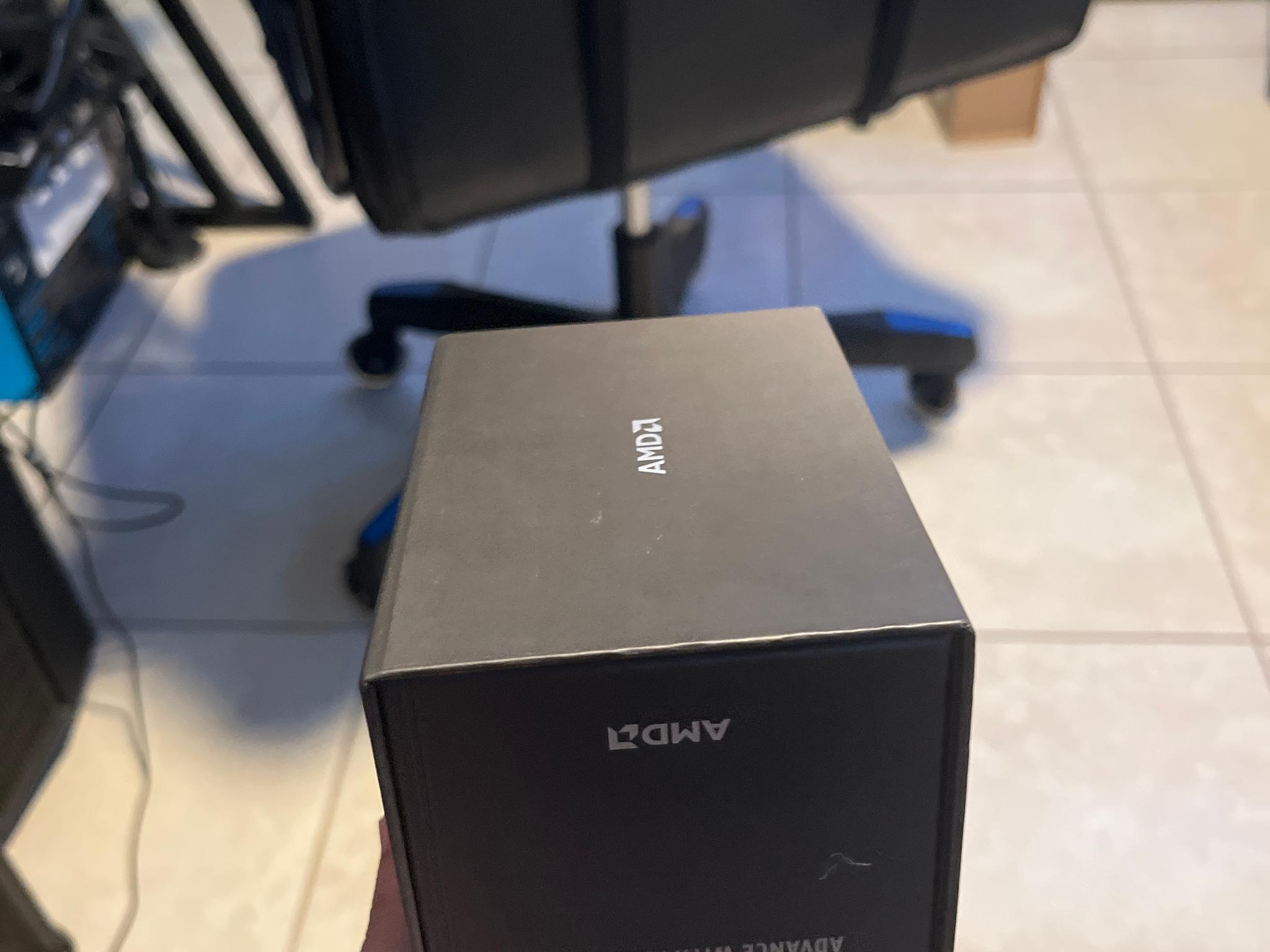 AMD Ryzen 9 7900X