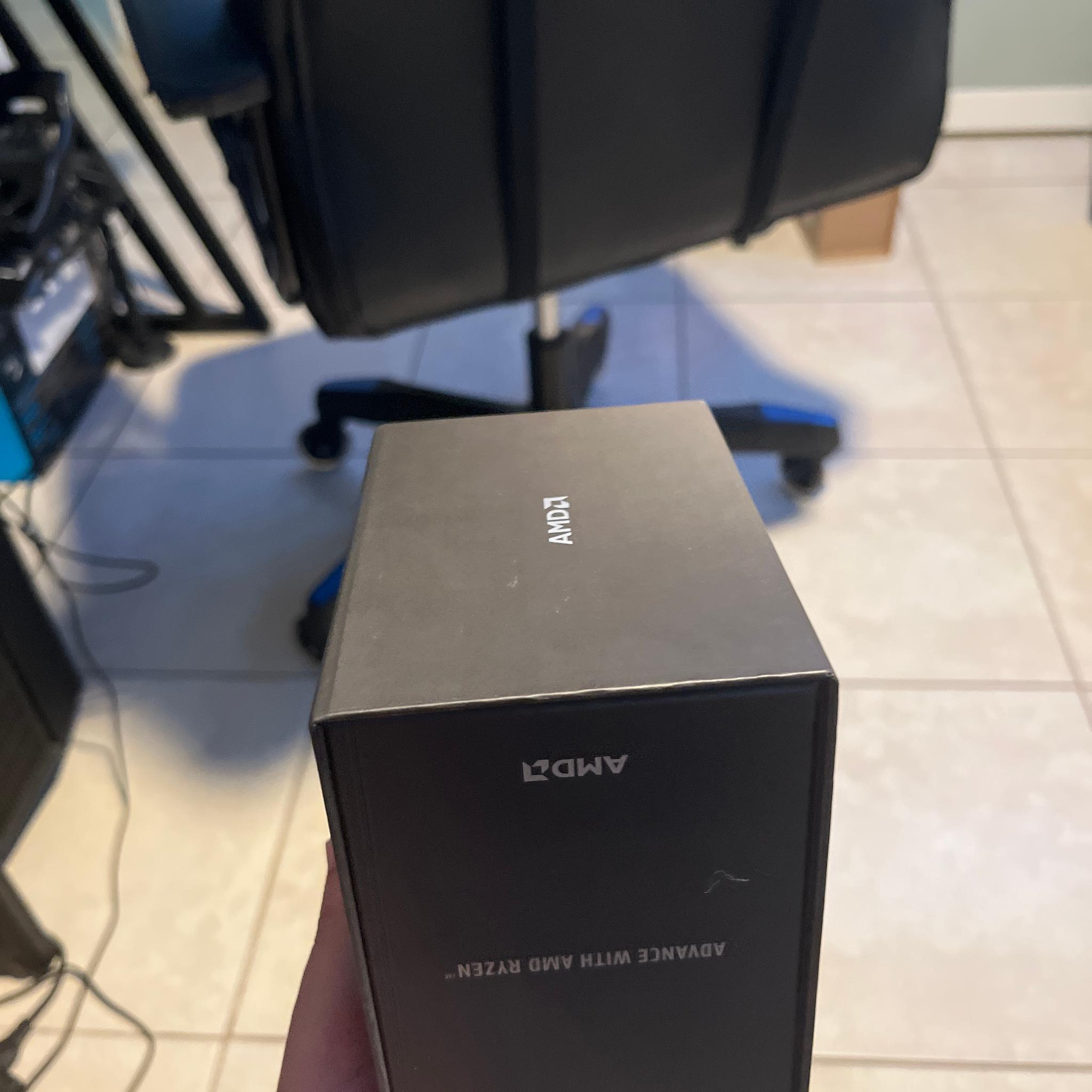 AMD Ryzen 9 7900X