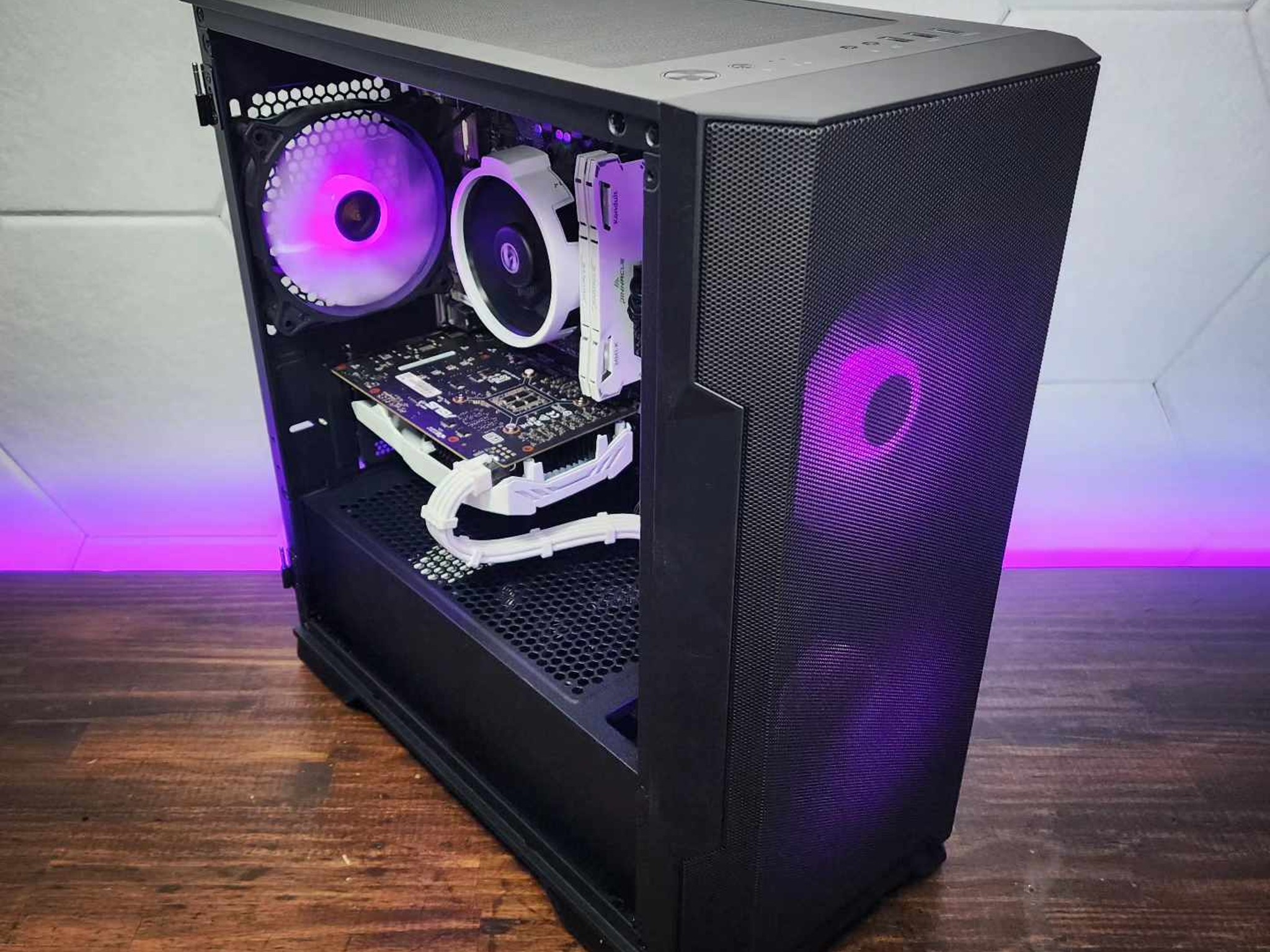 💜🤍💜 GTX 1660 Ti // Ryzen 5 1600AF // 16GB 3600MHz // 1TB SSD