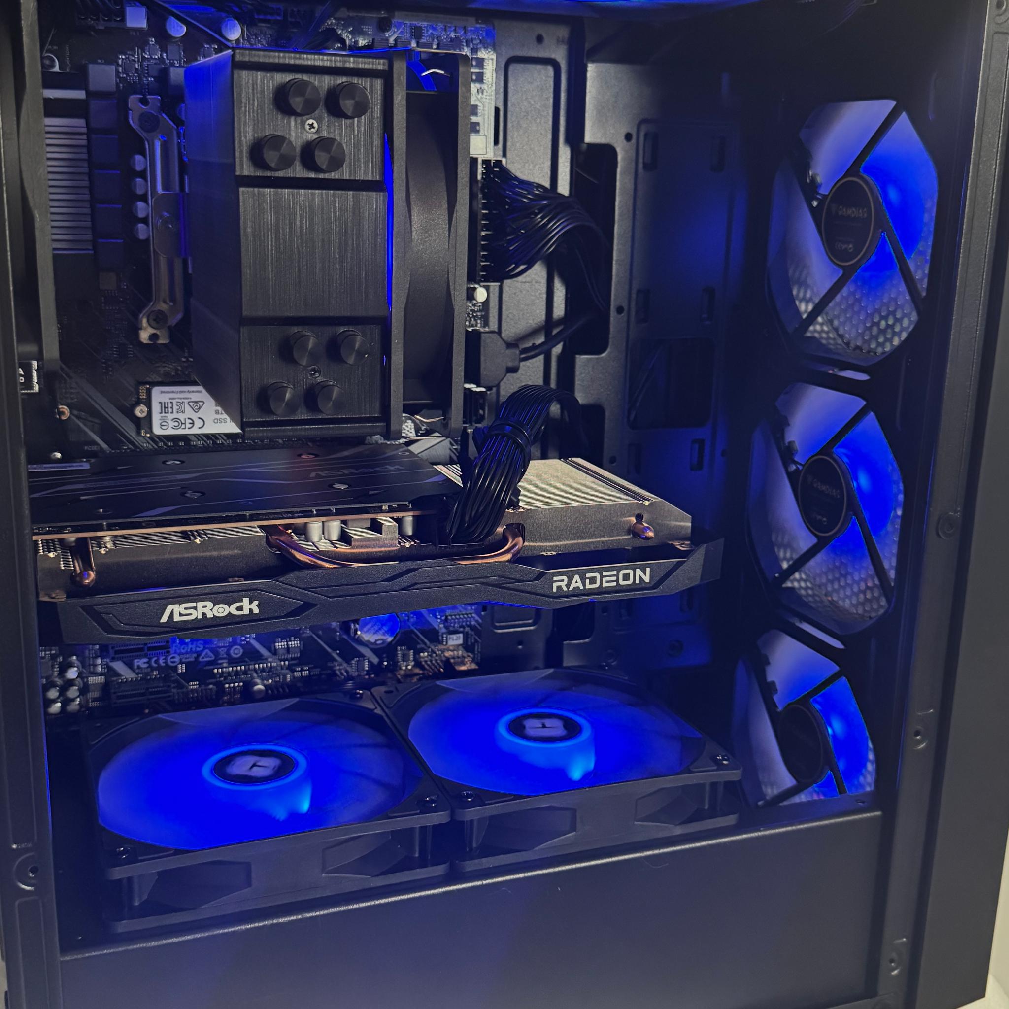 Awesome i9 9900 RX 6600 8 GB Gaming System