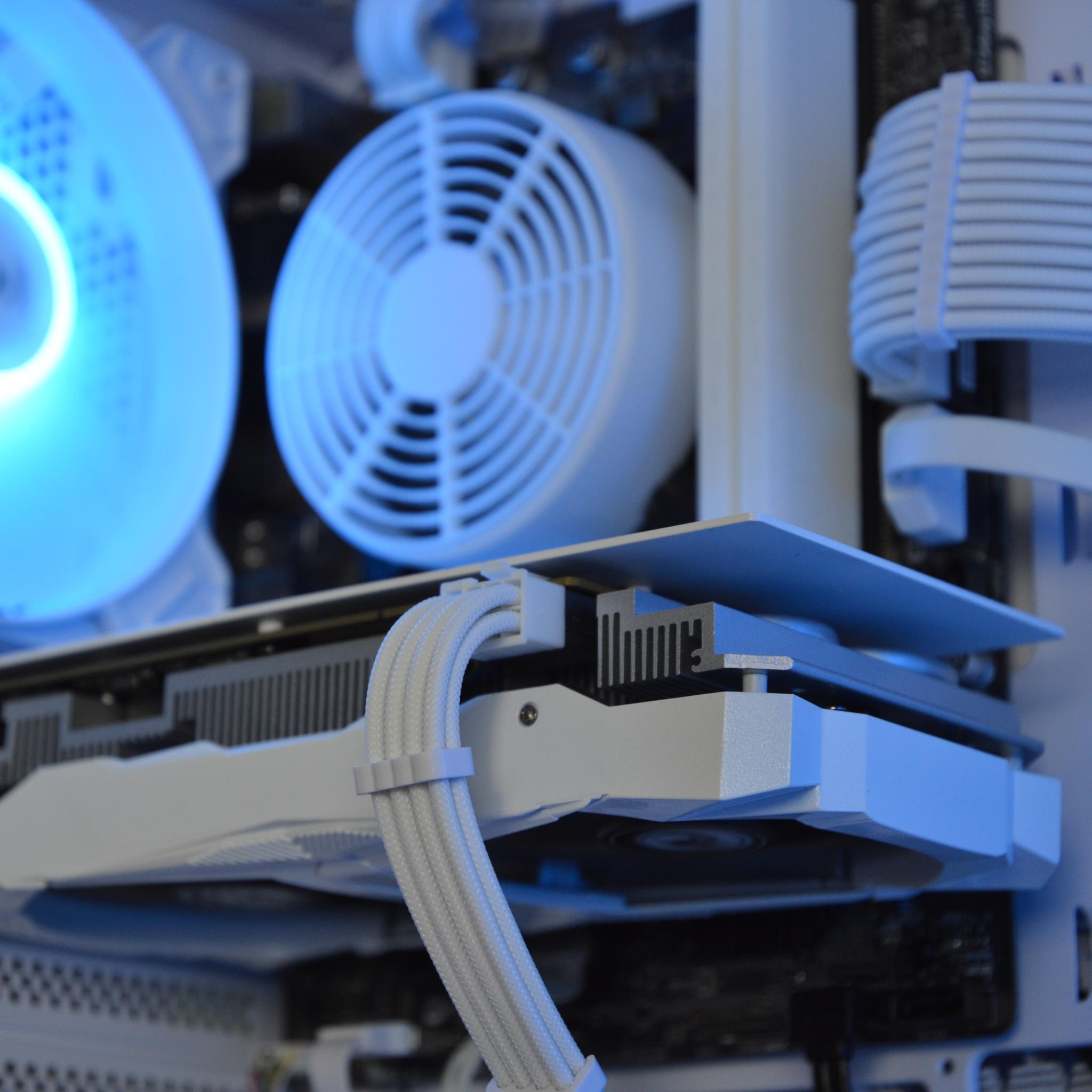 🧊🧊| RTX 2060 SUPER 6GB | INTEL i5-9500 | 16GB DDR4 RAM | 1 TB SATA SSD | Ice Box 2.0 |