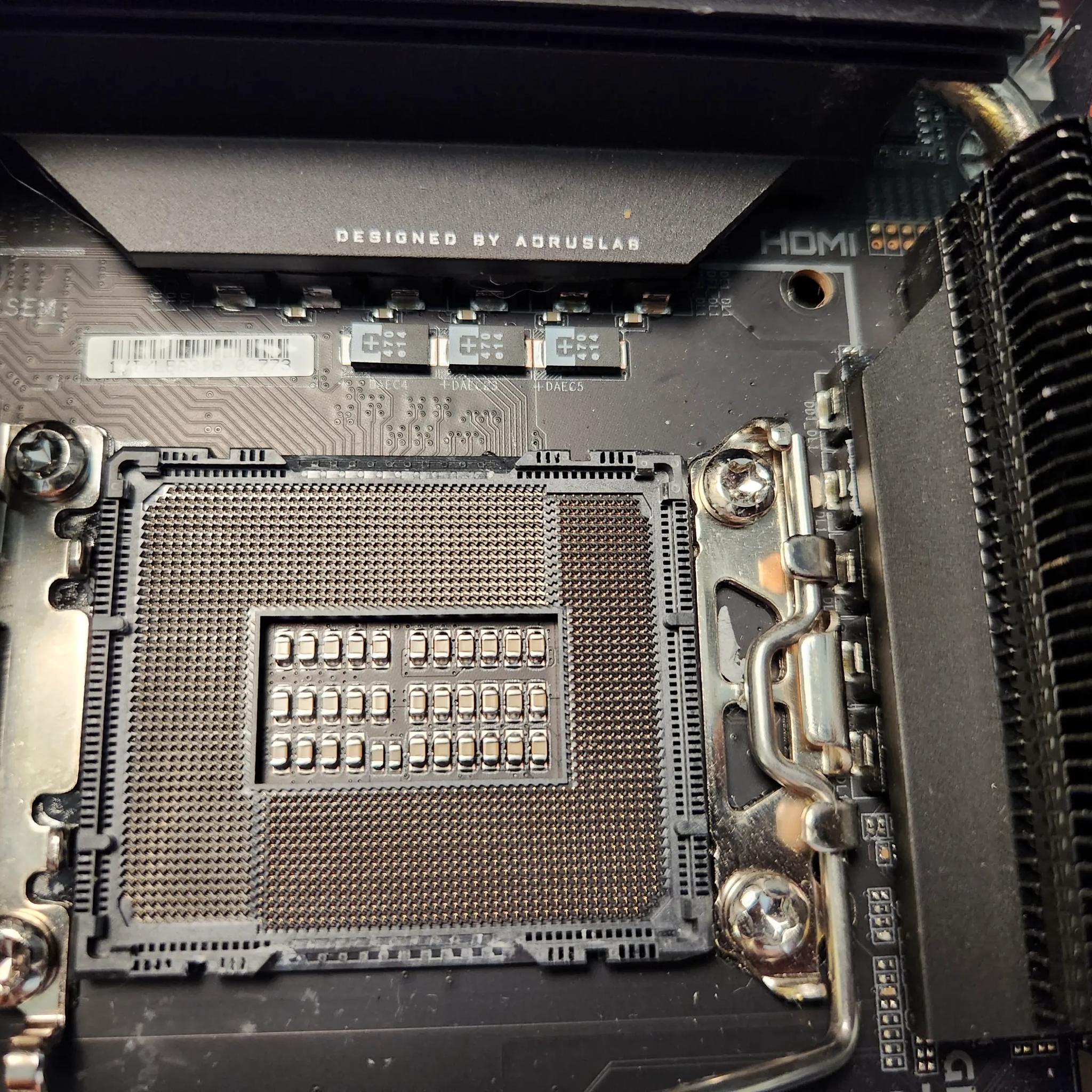 Gigabyte Z690I AORUS Ultra Lite DDR4 Mini-ITX LGA1700