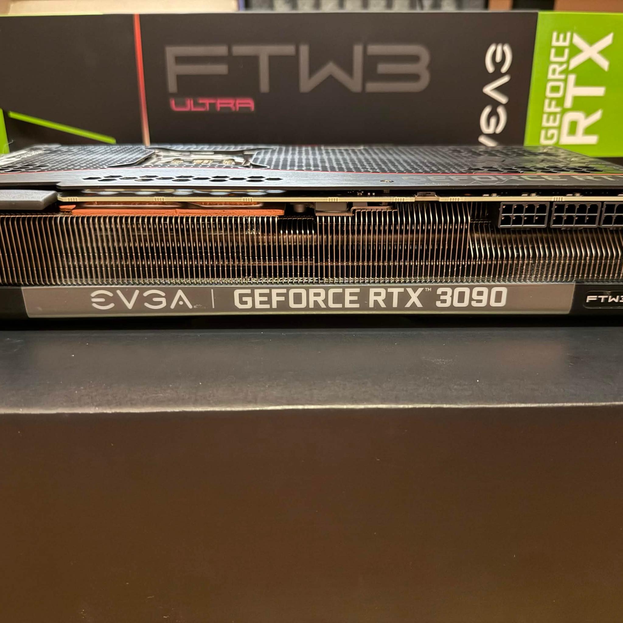 EVGA FTW3 ULTRA GAMING GeForce RTX 3090