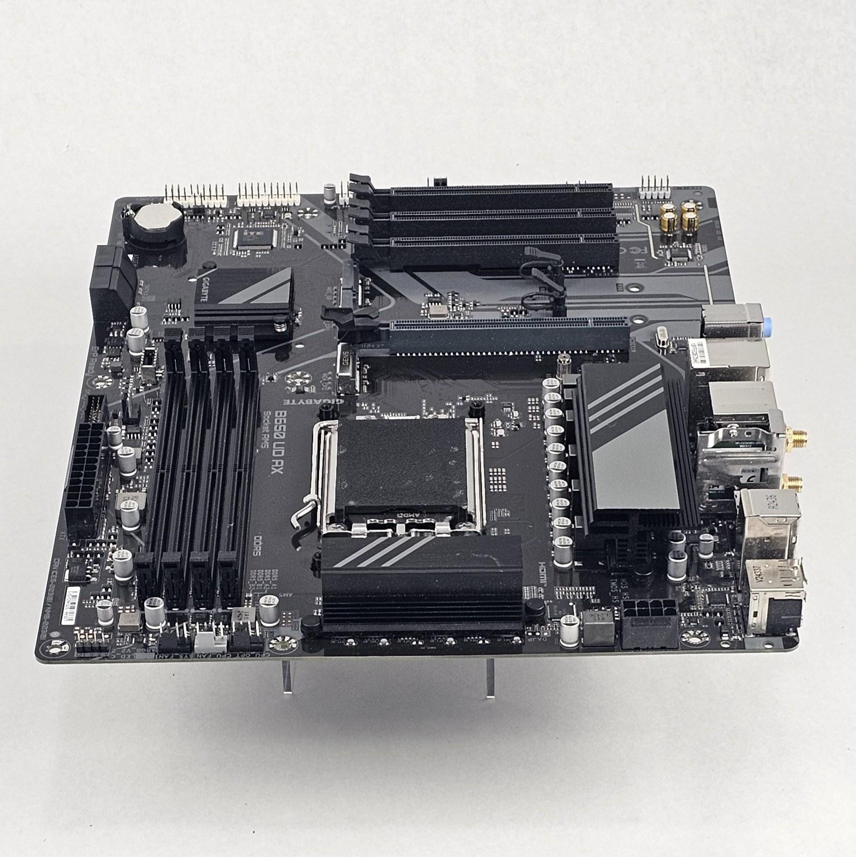 Gigabyte B650 UD AX AMD AM5 DDR5 ATX Motherboard