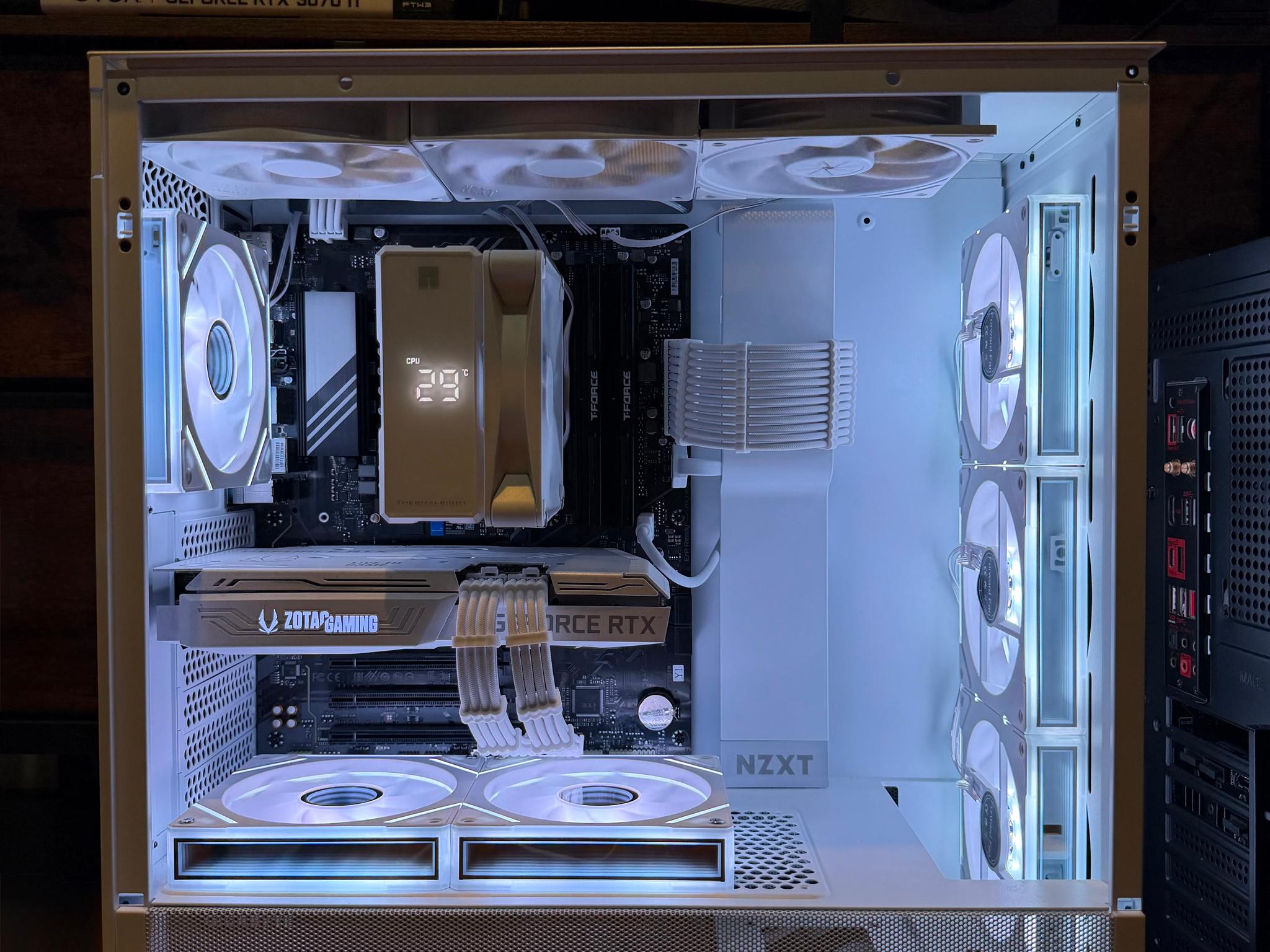 ❄️White AM5 RTX 3070 Gaming PC | Ryzen 5 8400F | WiFi | 1TB NVMe | Ready to Play ❄️