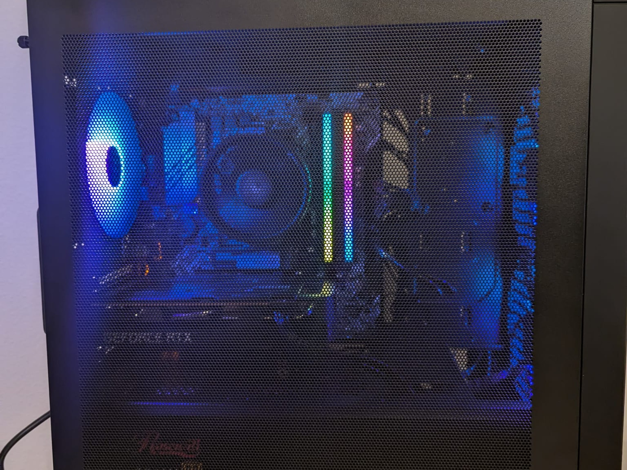 Amd Ryzen 5 5500, GPU ASUS RTX 5050 8gb, 32gb of ddr4