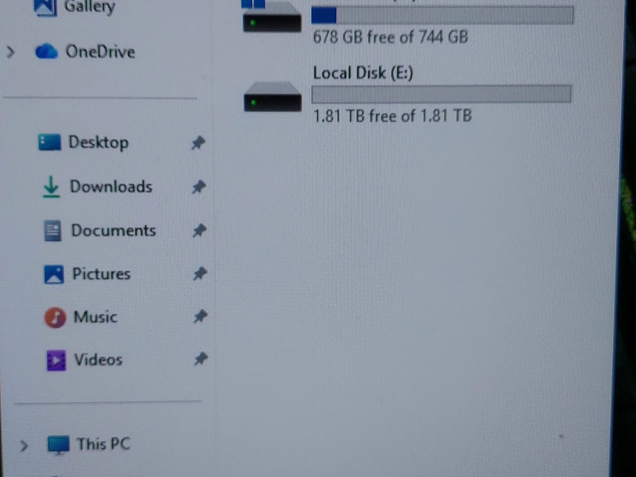 Alienware Aurora R12, GeForce RTX 3070 8GB, i7-10700, 32GB DDR4, 800GB SSD, 2TB HDD