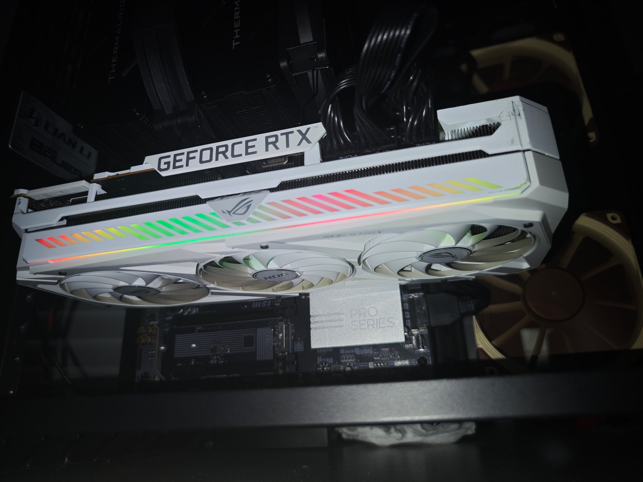 Asus ROG Strix GeForce RTX 3090 White OC