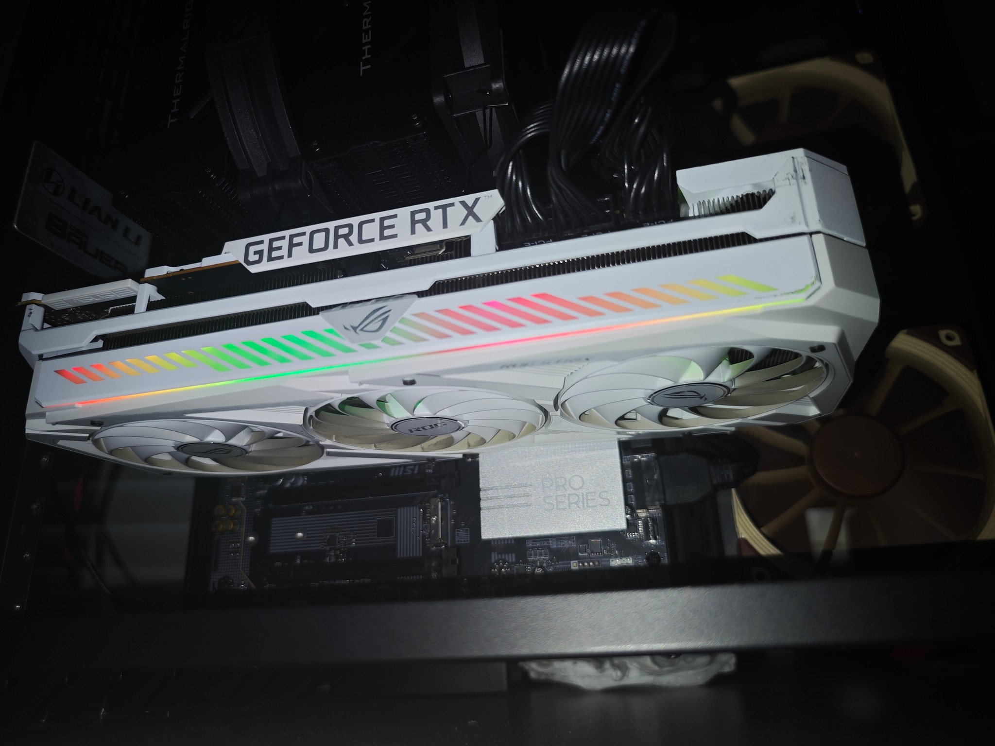 Asus ROG Strix GeForce RTX 3090 White OC