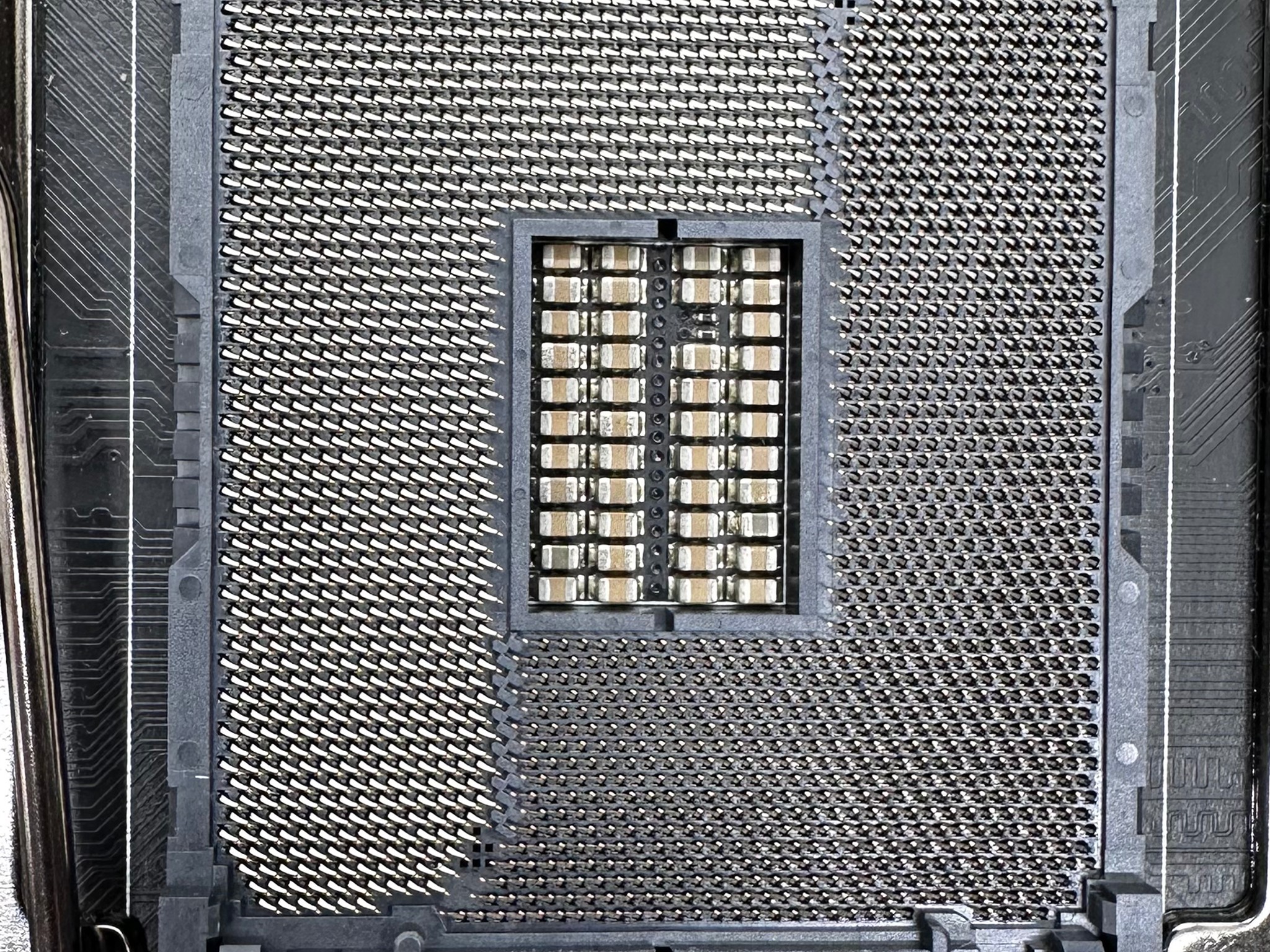 ASUS RAMPAGE V EXTREME X99 + CPU bundle