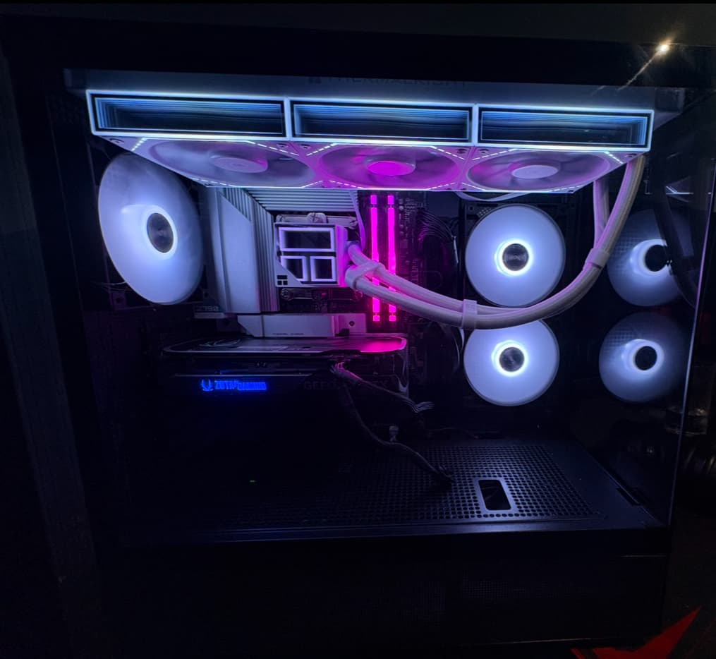 MONTECH XR BEAST(LILLY PC SHOP)