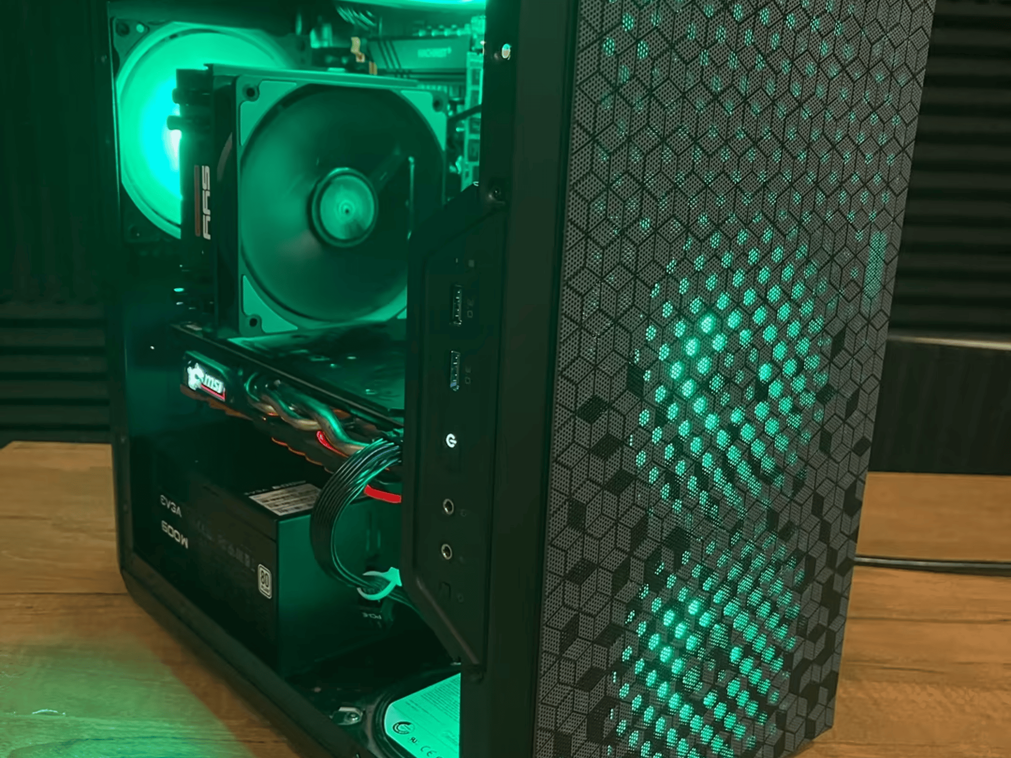 "Masterbox" - 8core CPU, 480 8gb, 16gb Ram