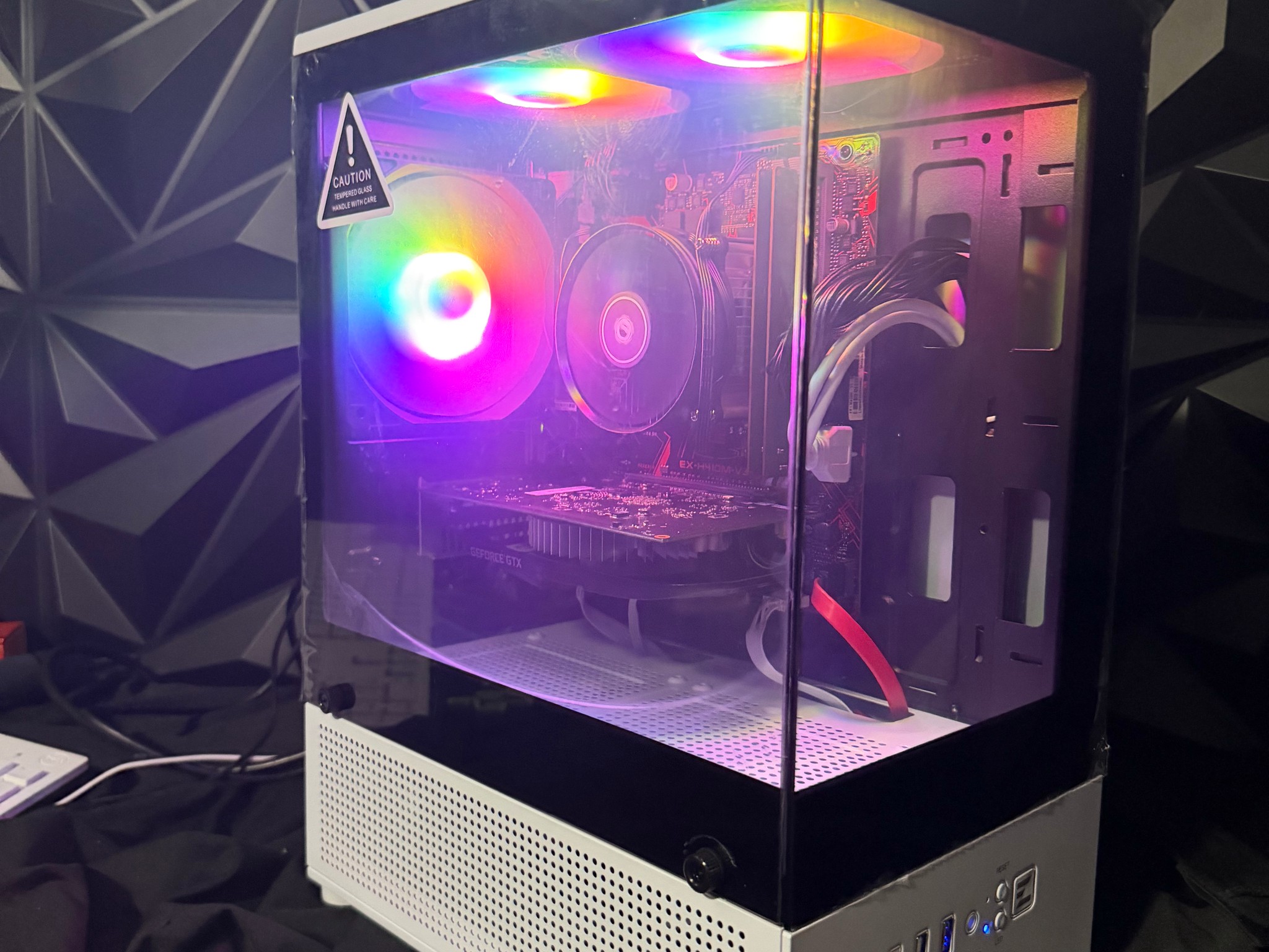 💸💪 THE BUDGET BRO 💪💸i5 10500T| GTX 1650 4GB| 16 GB DDR4| 500GB SSD| 650W PSU