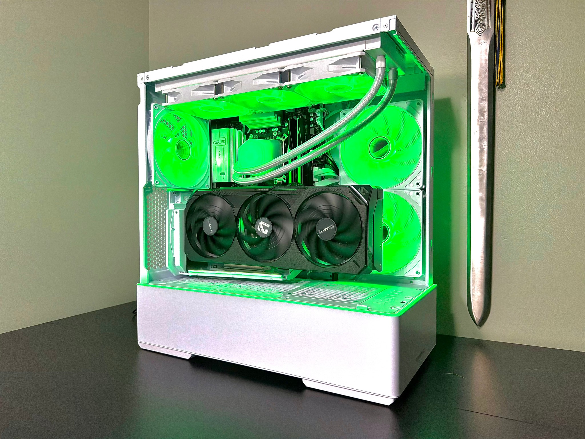 RTX 5080 | Ryzen 7 9800X3D | 64GB DDR5 | 2TB Gen5 | 1000w Gold Power Supply | White Gaming PC