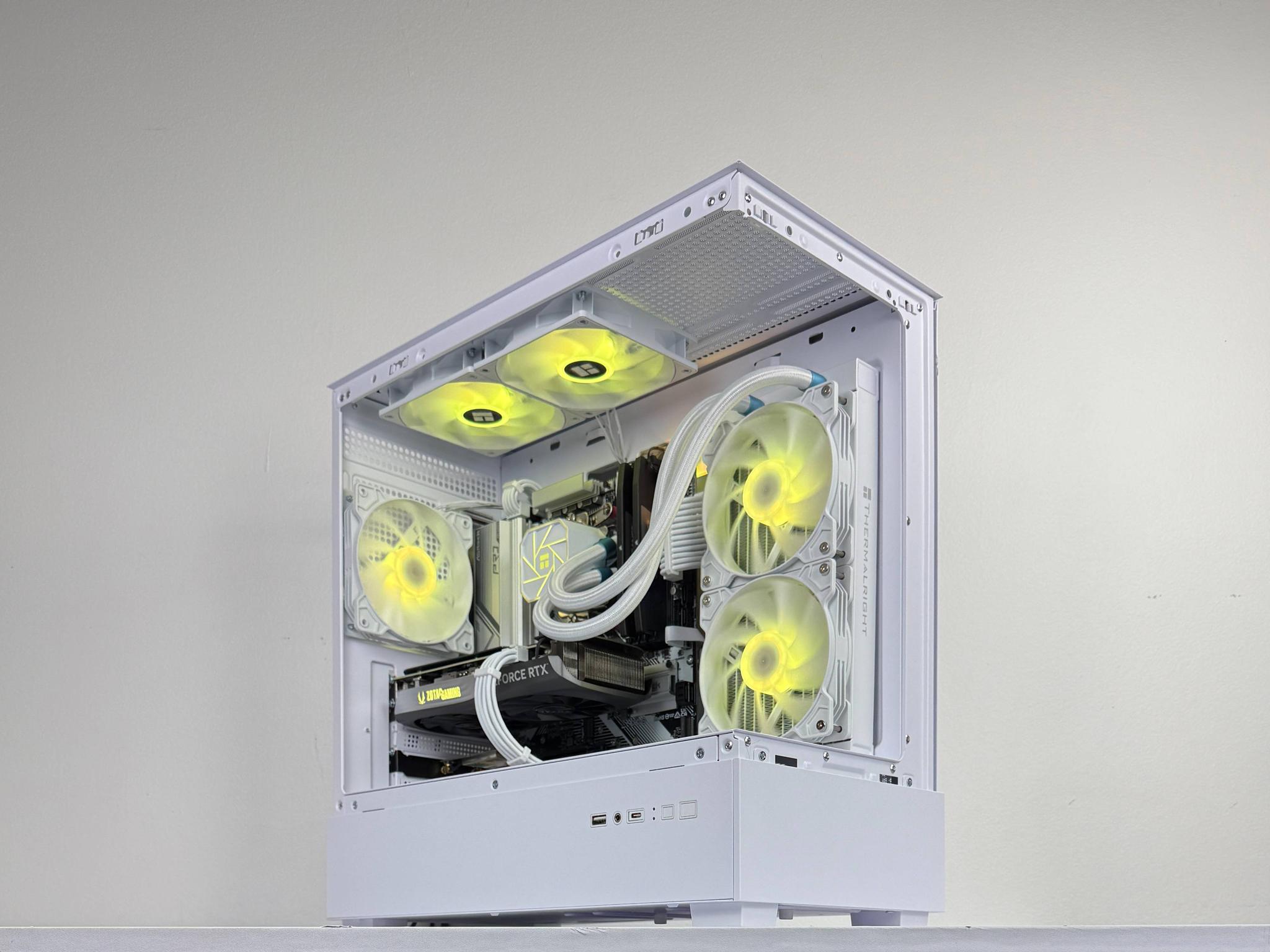 ❄️Snowdrift❄️ | 1440p Gaming PC | Ryzen 7 7700X | Zotac RTX