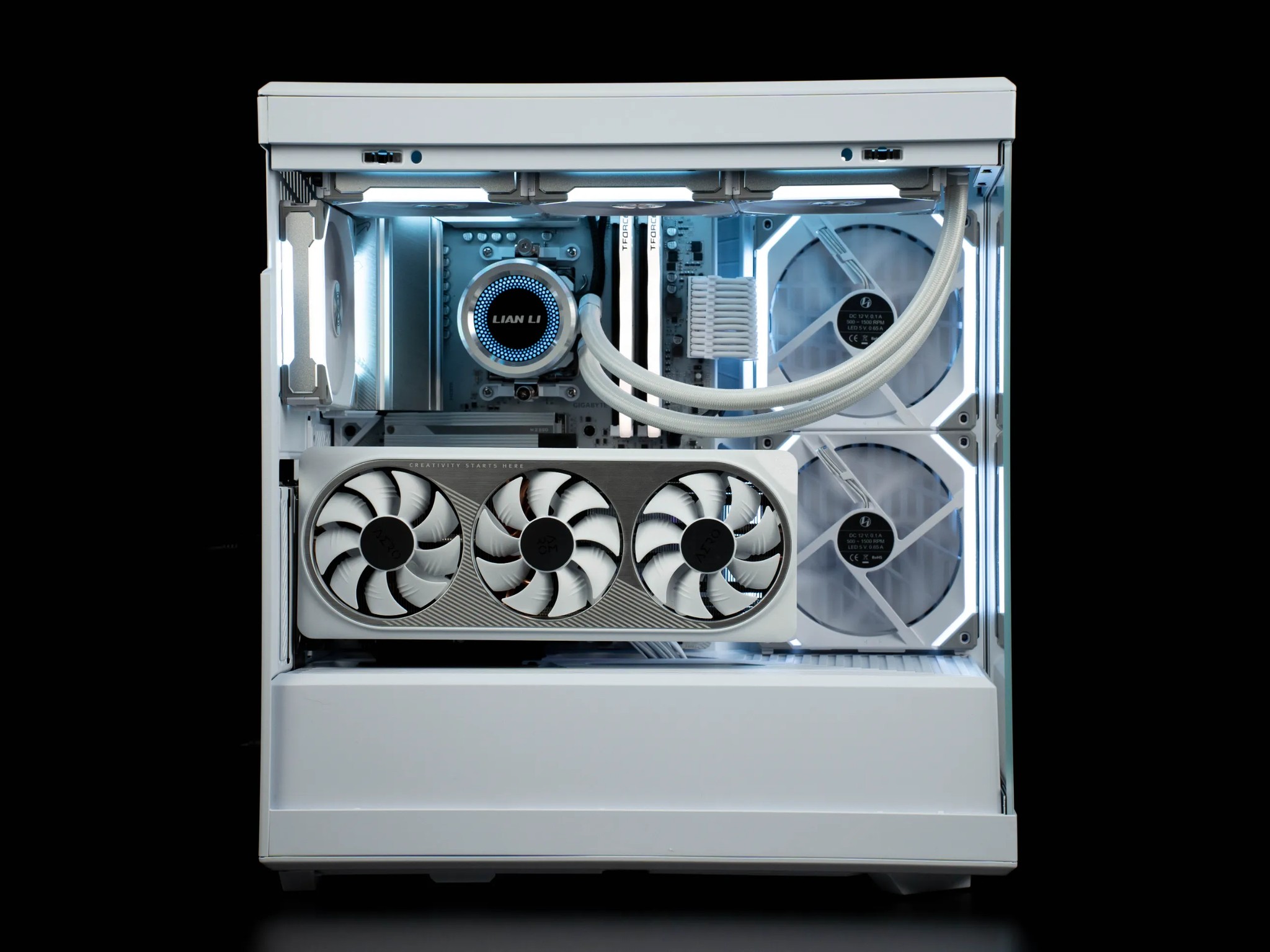 ~Singularity 2.0~ (RTX 4070 Ti | Ryzen 7 7700 | 32gb DDR5 6400MHz | 2tb SSD | WiFi | Bluetooth)