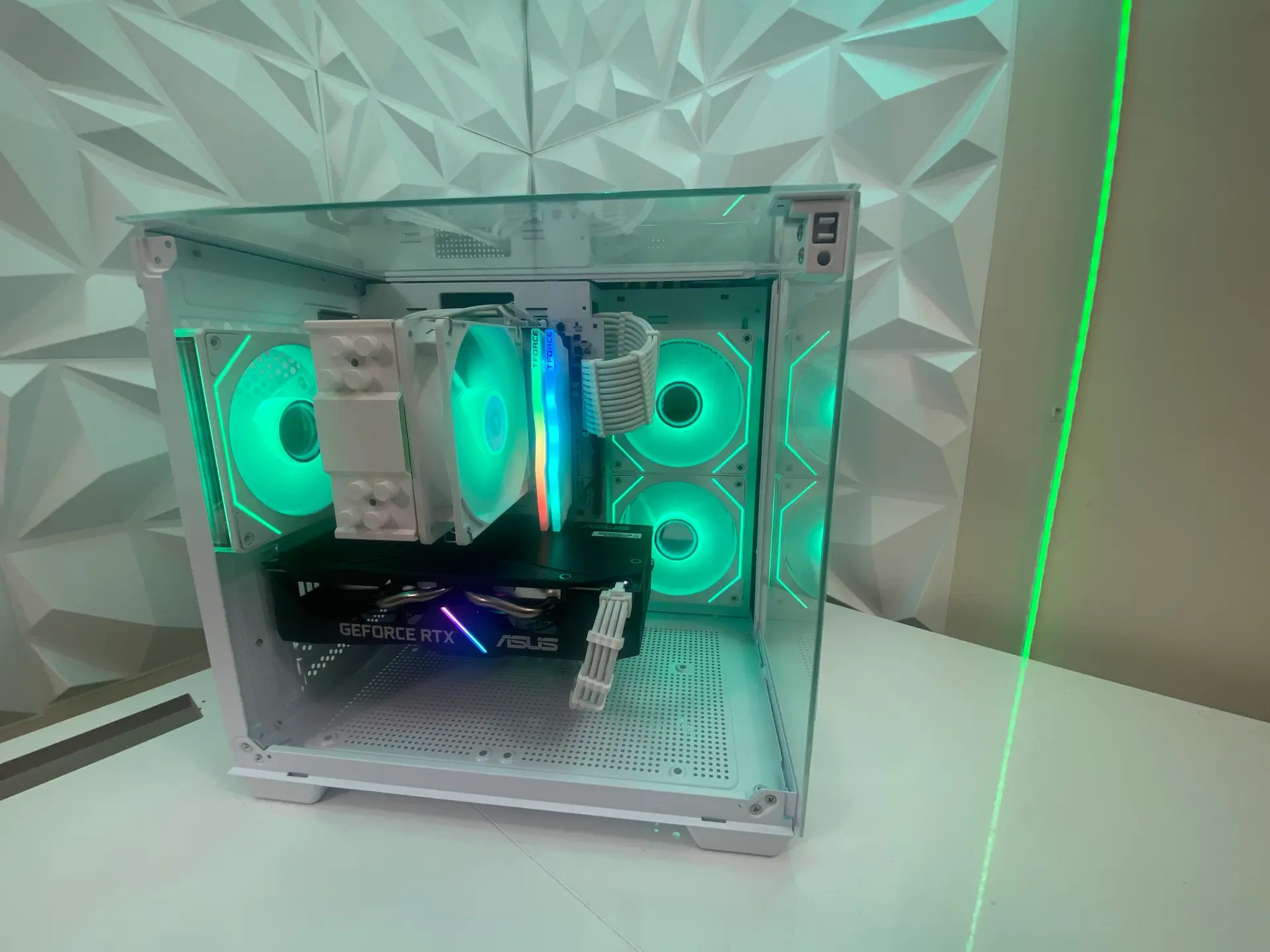 🎅🎅 White Elite Build – Ryzen 5 3600 + RTX 2060 | 1080p/1440p High FPS Ready