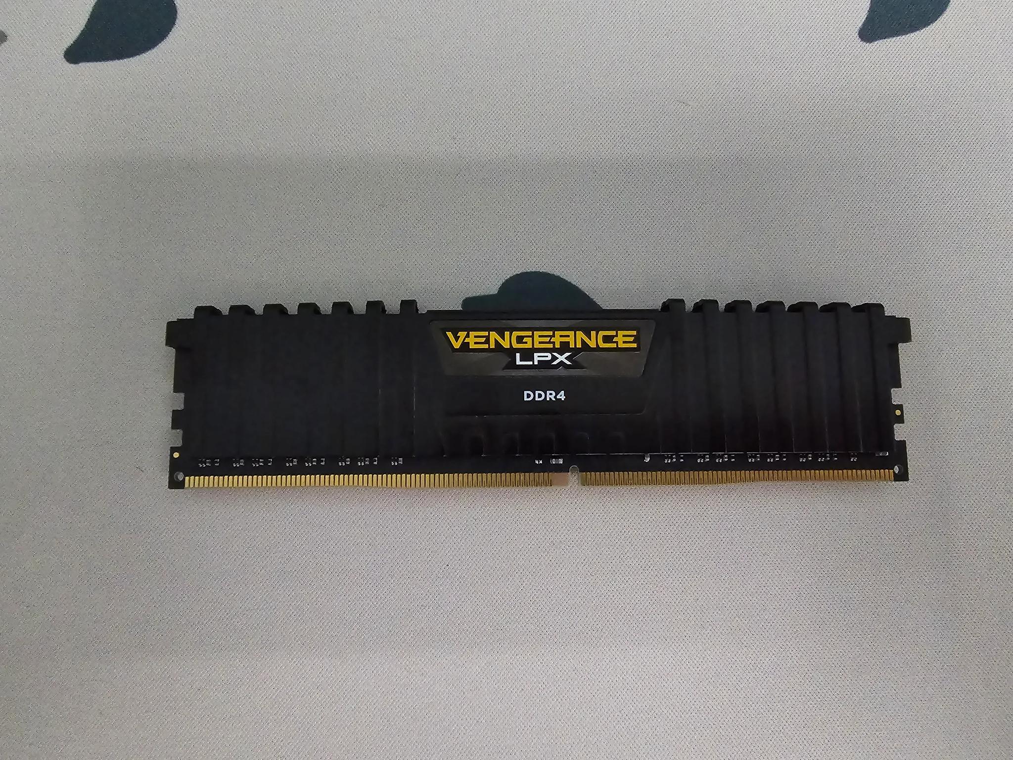 VENGEANCE® LPX 8GB (1 x 8GB) DDR4 DRAM 2400MHz C16 Memory Kit - Black
