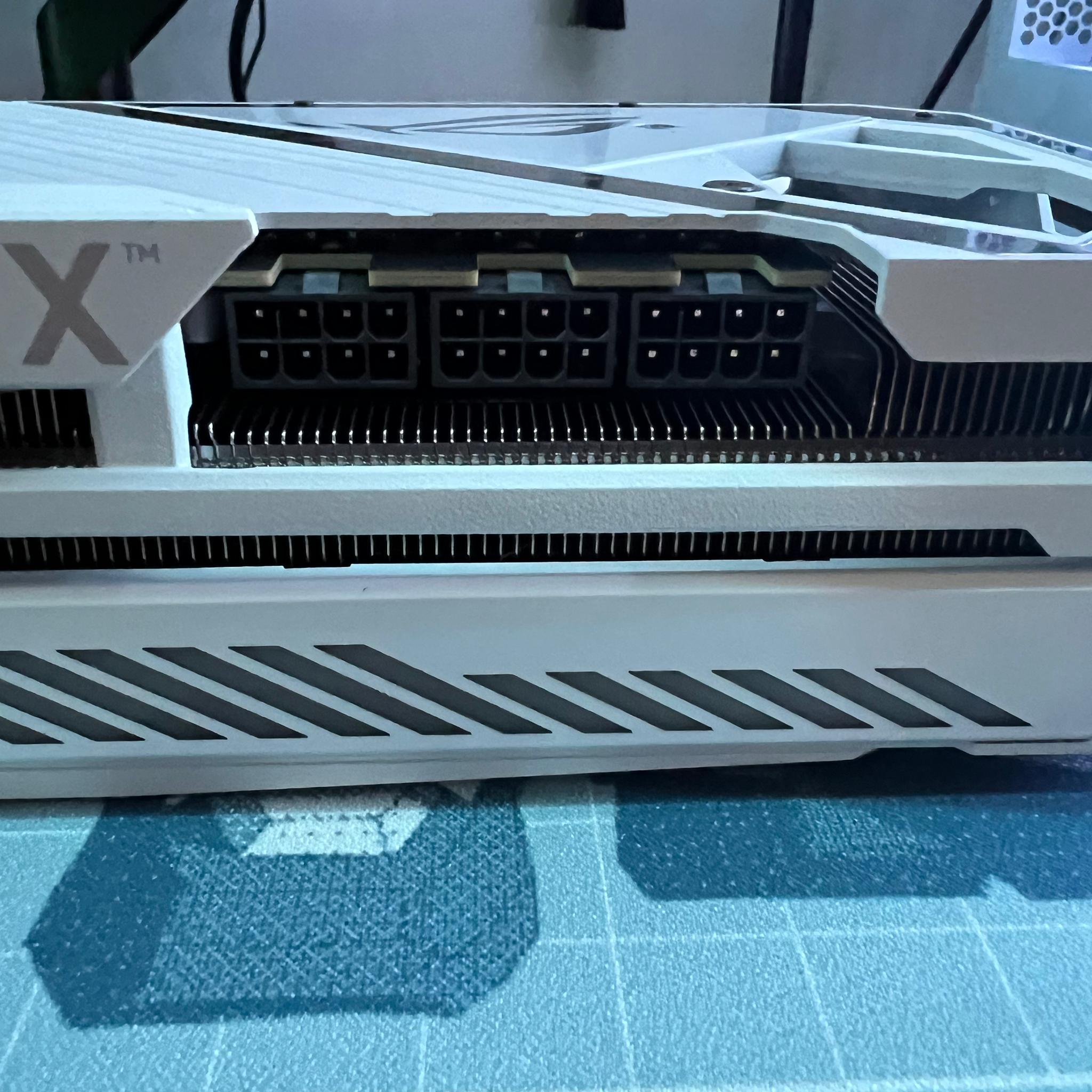 ASUS STRIX RTX 3080 10GB - White Edition 